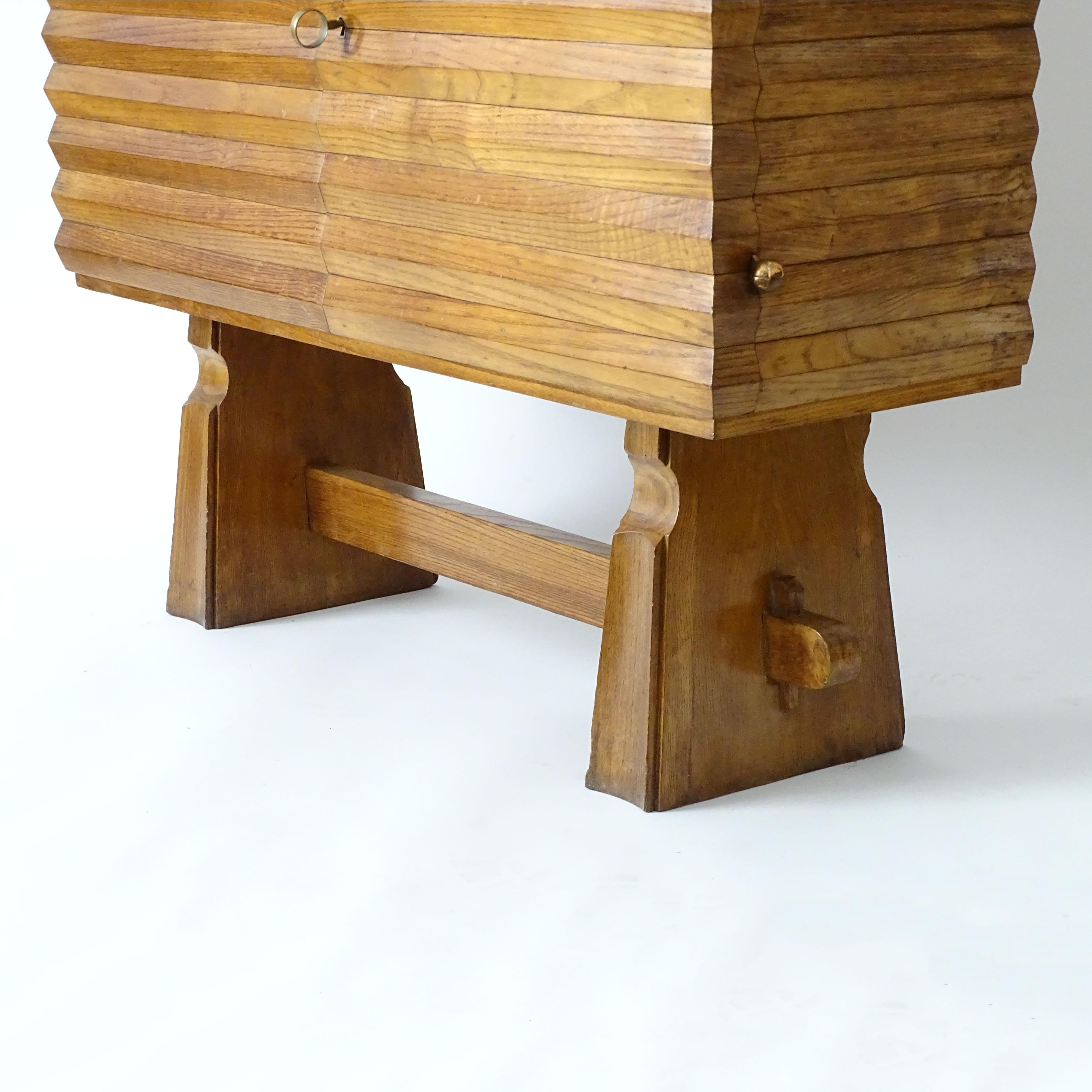 Paolo Buffa Italian 1940s oak wood cabinet 1