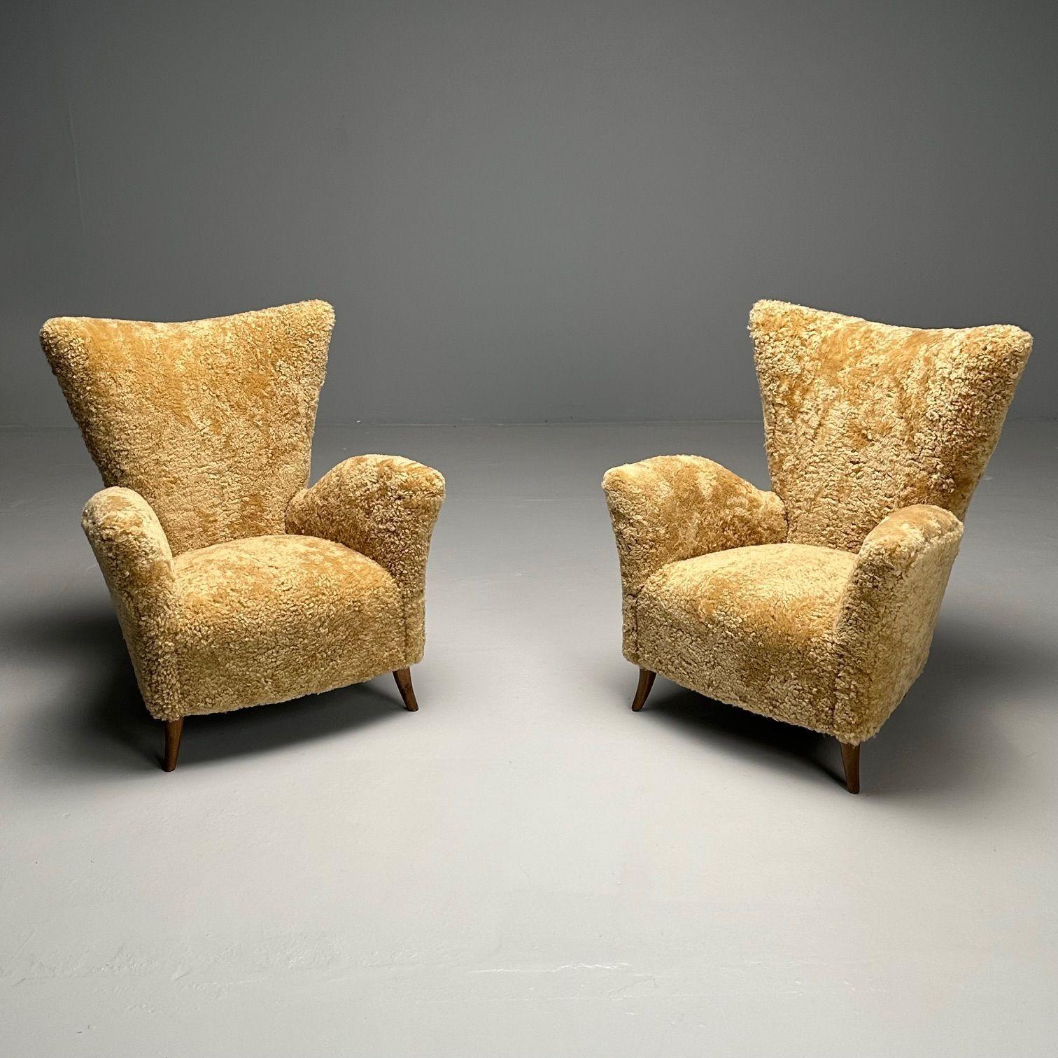 Paolo Buffa, Italienische Mid-Century-Modern-Loungesessel, Shearling, Italien, 1950er Jahre (Moderne der Mitte des Jahrhunderts)