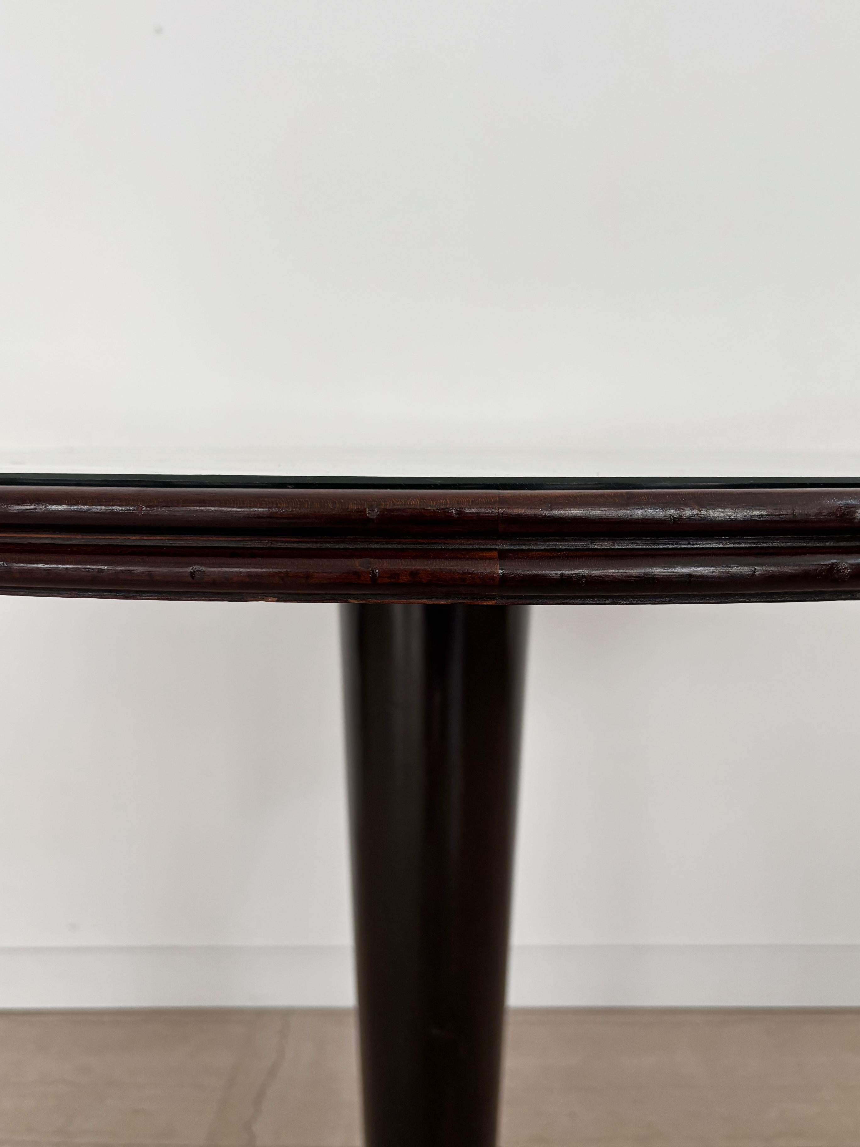 Table de salle à manger ronde en laiton, verre et bois Paolo Buffa, Italie, milieu du siècle, années 1950 en vente 1