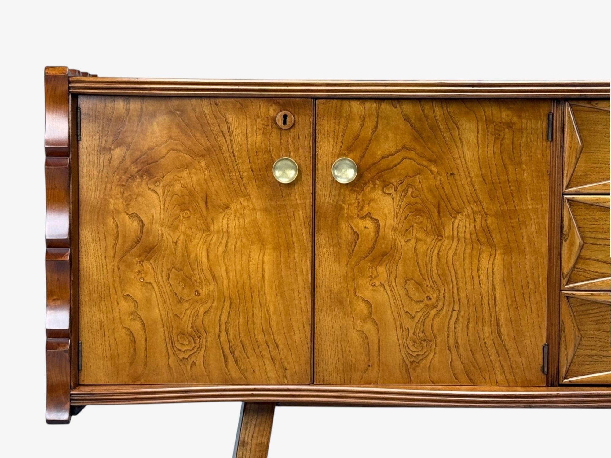 Paolo Buffa, Italian Modern, Cherrywood, Brass, Sideboard, Italy, 1950s For Sale 2