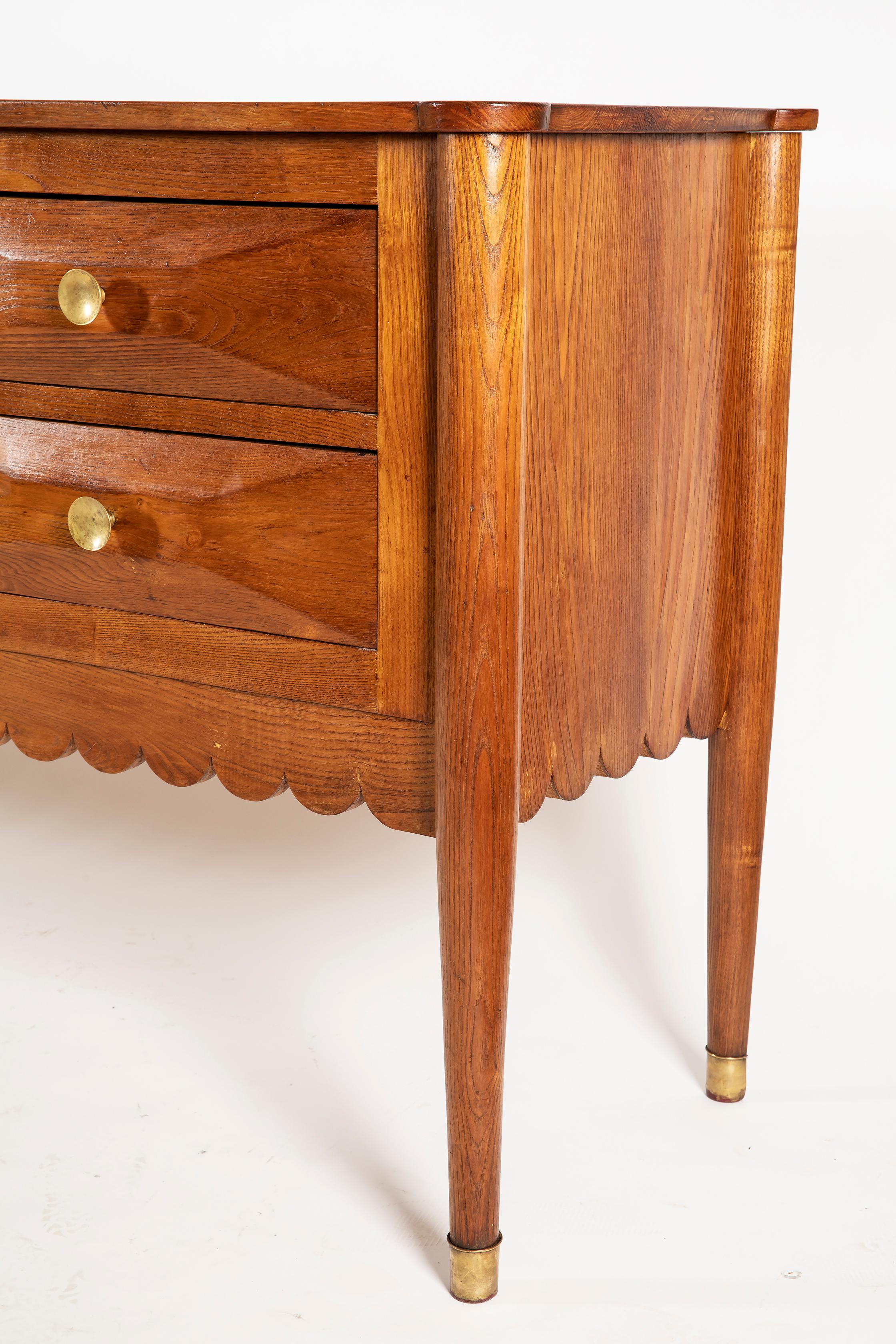 Lacquered Paolo Buffa Italian Oak Wood with 6 Ashlar-Work Drawers Credenza, 1940s