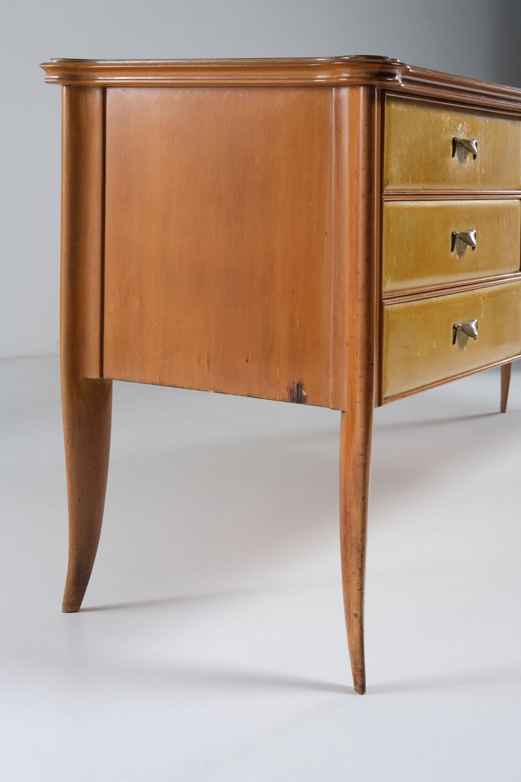 Paolo Buffa Large Sideboard in Wood, Brass and Glass Top, 1950s For Sale 7