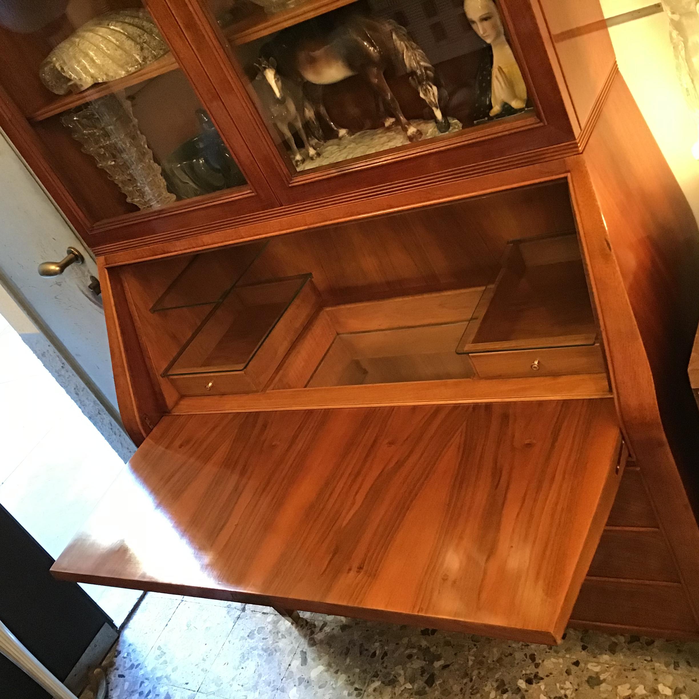 Paolo Buffa Bücherregal/Barschrank Messing Glas Holz 1950er Jahre Italien im Angebot 7
