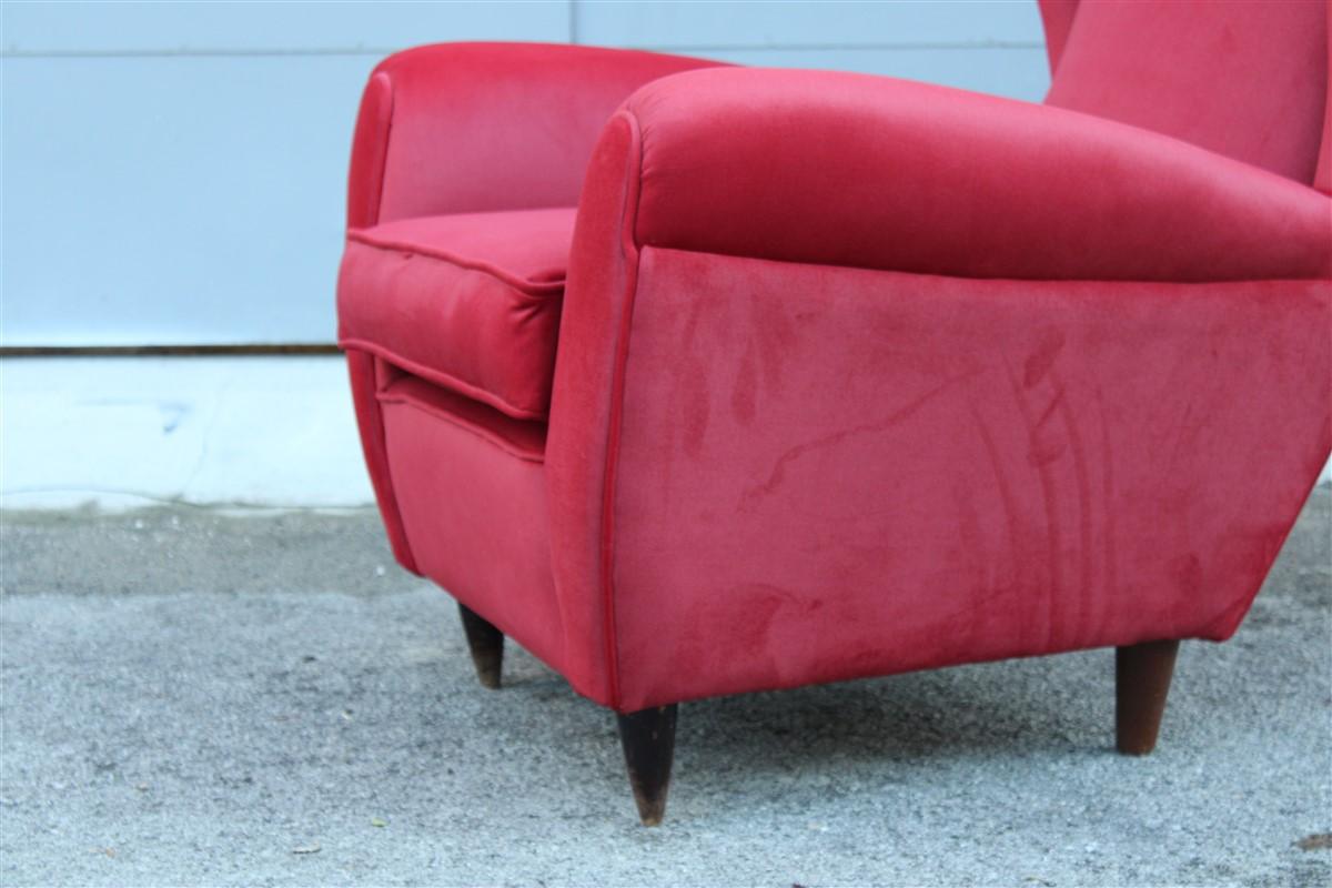 Paolo Buffa Mid Century Armchair Red Velvet High Back, 1950s In Good Condition For Sale In Palermo, Sicily