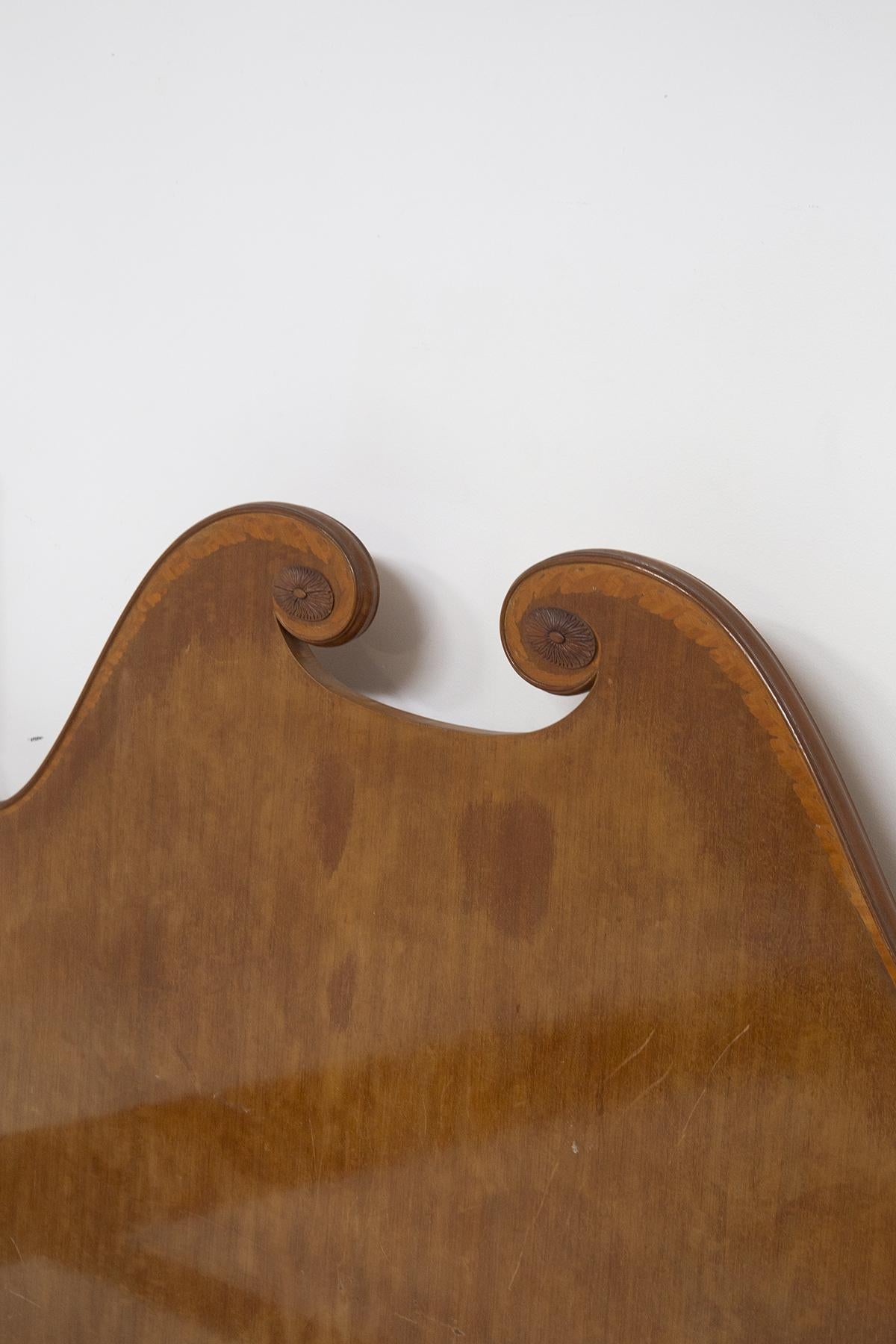Feiner Doppelbettrahmen aus Holz von Paolo Buffa aus der Mitte des Jahrhunderts (Moderne der Mitte des Jahrhunderts) im Angebot