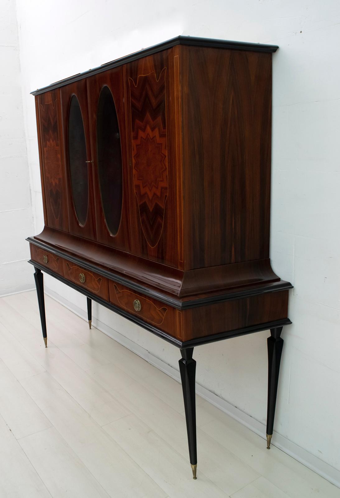 Walnut Paolo Buffa Mid-Century Modern Italian Maple Inlay Bar Cabinet, 1950s