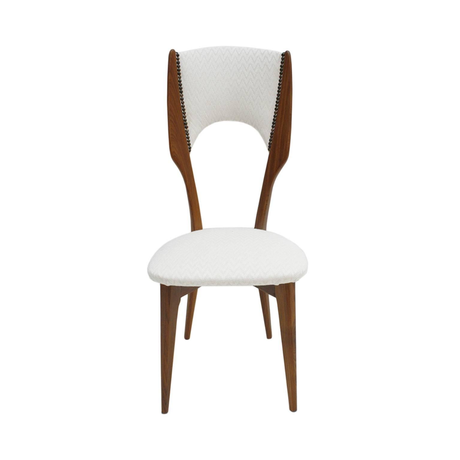 Paolo Buffa Mid-Century Modern Italian Rosewood and White Cotton Fabric Chairs In Excellent Condition In Madrid, ES