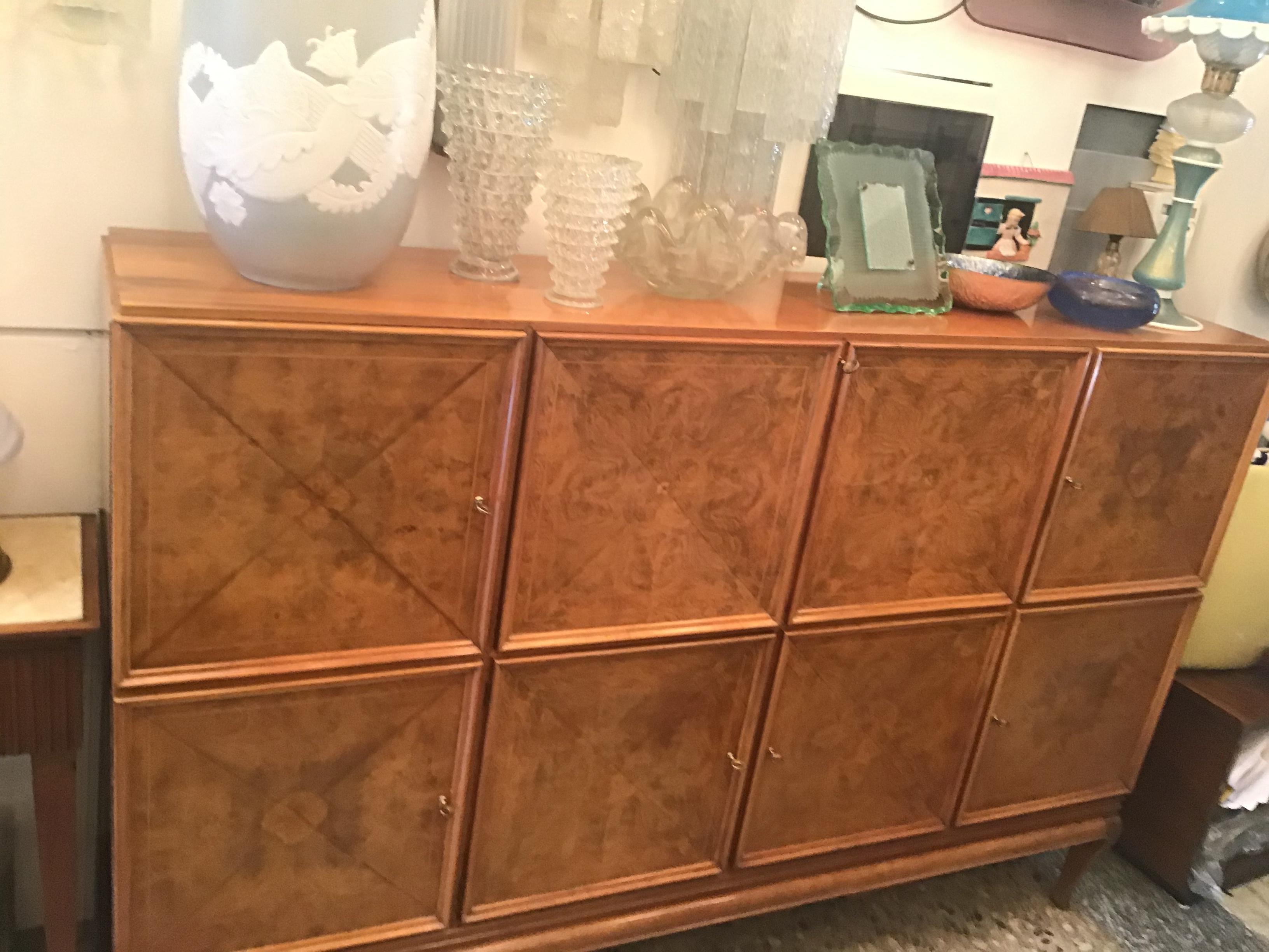 Polished Paolo Buffa Mobile Bar / Container Walnut Root Brass 1950 Italy For Sale