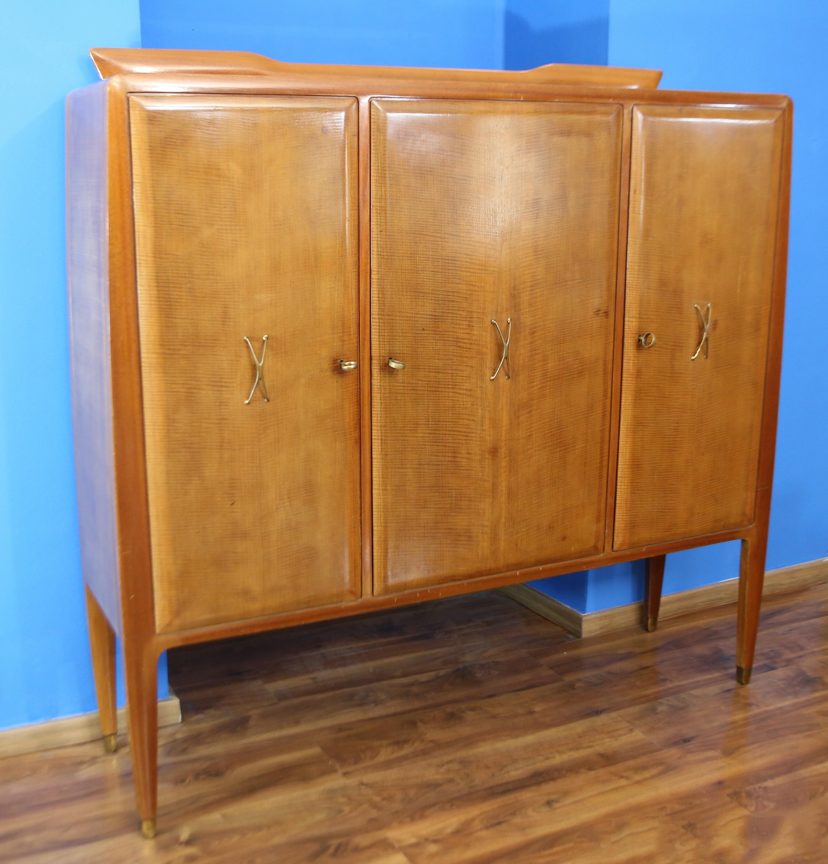 Mid-Century Modern Paul Buffa. Mobile Bar from the 1950s Production La Permanente Cantù furniture For Sale