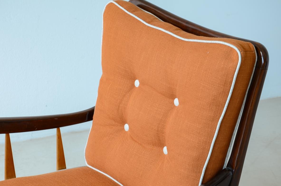 Mid-Century moderno Paolo Buffa, coppia di poltrone in legno sagomato e tornito in vendita