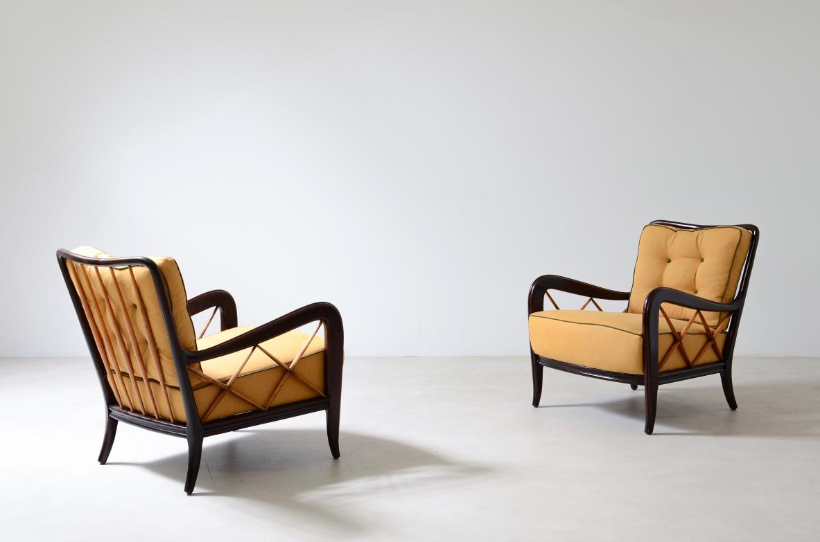 Paolo Buffa  Pareja de sillones de madera teñida y arce rubio Moderno de mediados de siglo en venta