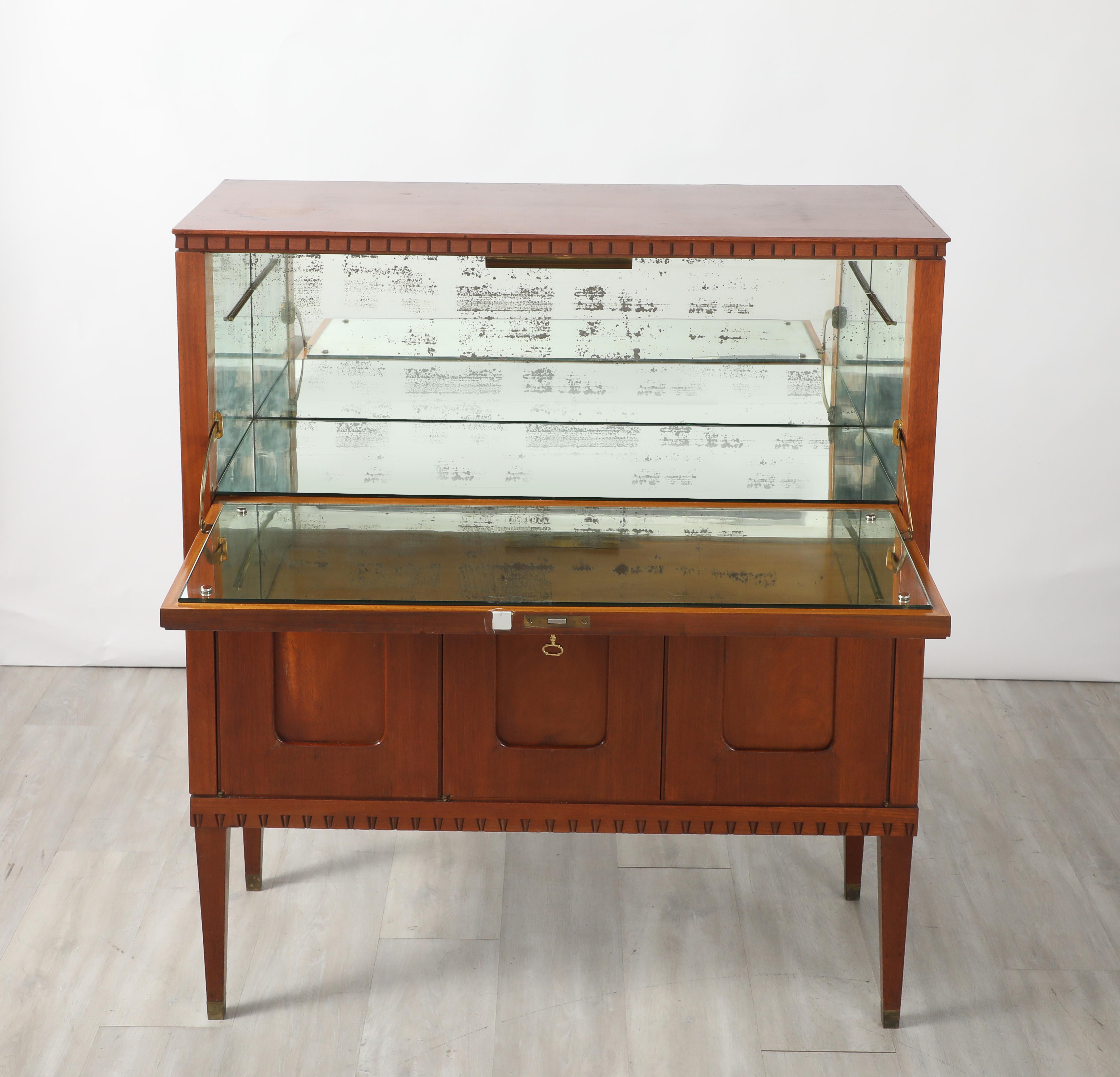 Paolo Buffa Pair of Cabinets, Dry-Bar Cabinet and Secretary, circa 1950 in vendita 3