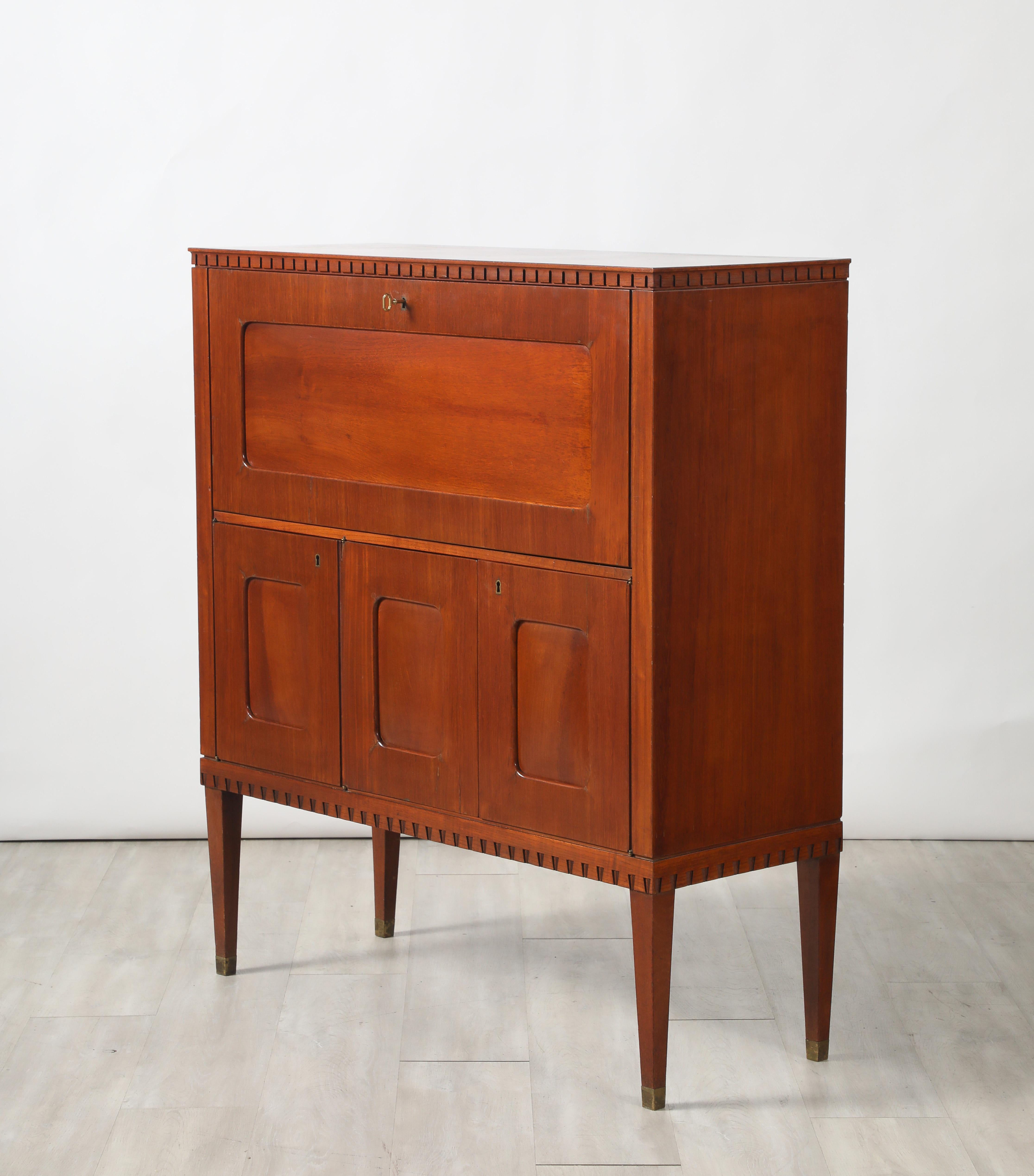 Metà XX secolo Paolo Buffa Pair of Cabinets, Dry-Bar Cabinet and Secretary, circa 1950 in vendita