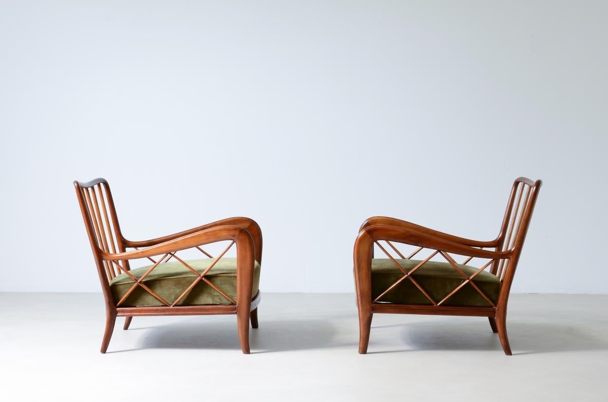 Paolo Buffa, pareja de sillones de madera de cerezo Italiano en venta