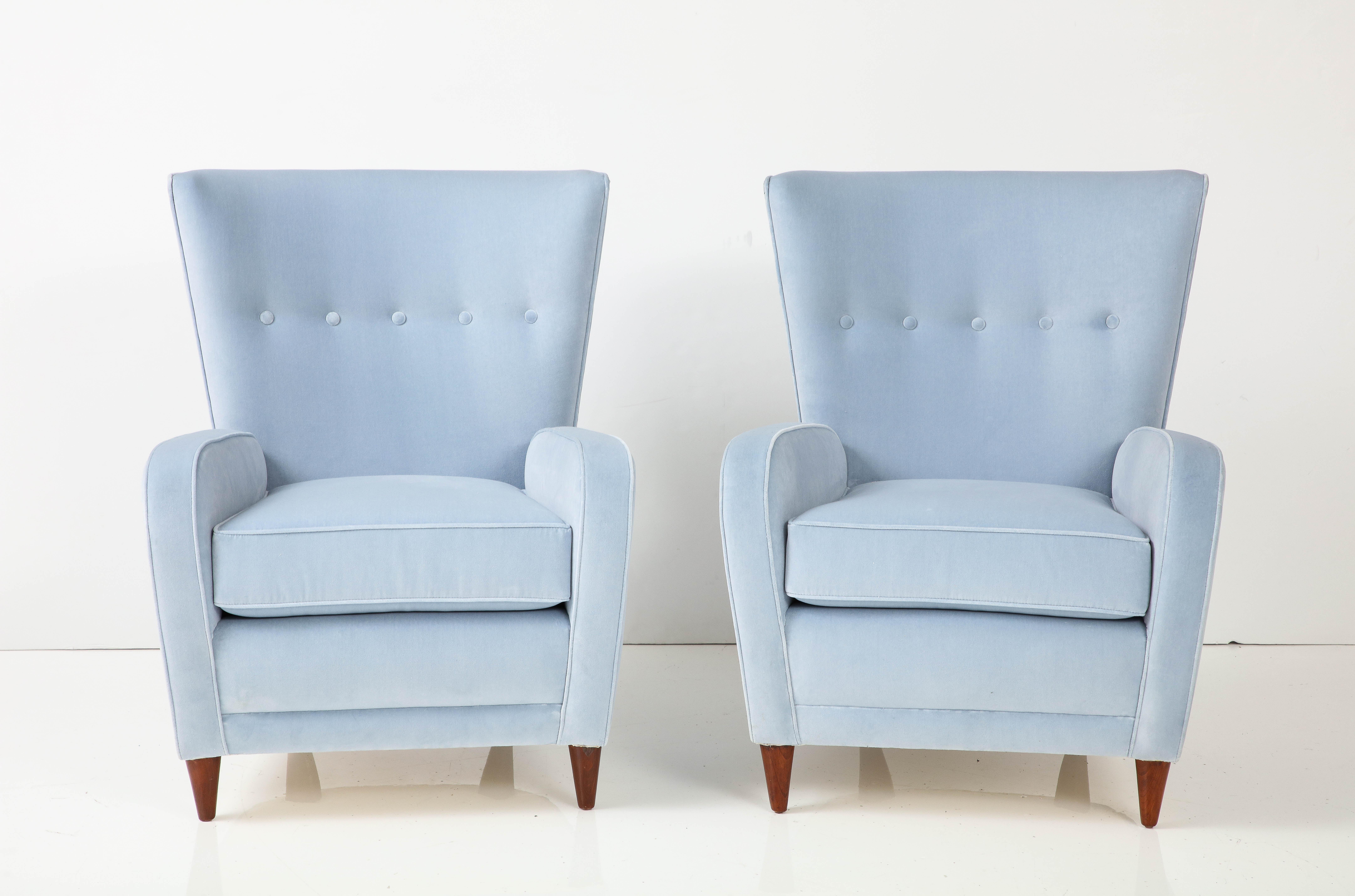 Mid-Century Modern Paolo Buffa Pair of Lounge Chairs in Light Blue Velvet, Italy, 1950s For Sale