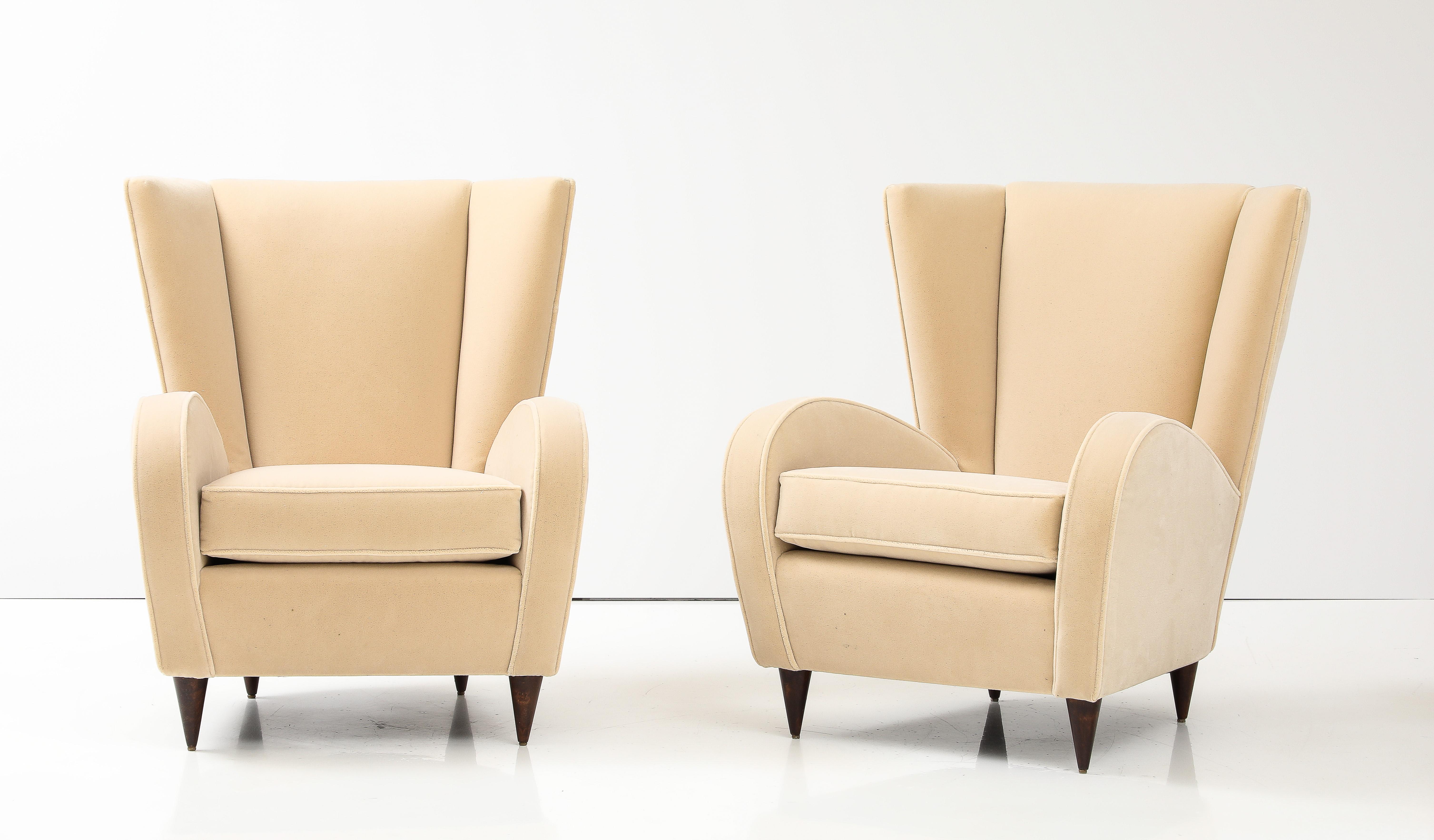Mid-Century Modern Paolo Buffa Pair of Lounge Chairs, Italy, circa 1950 For Sale