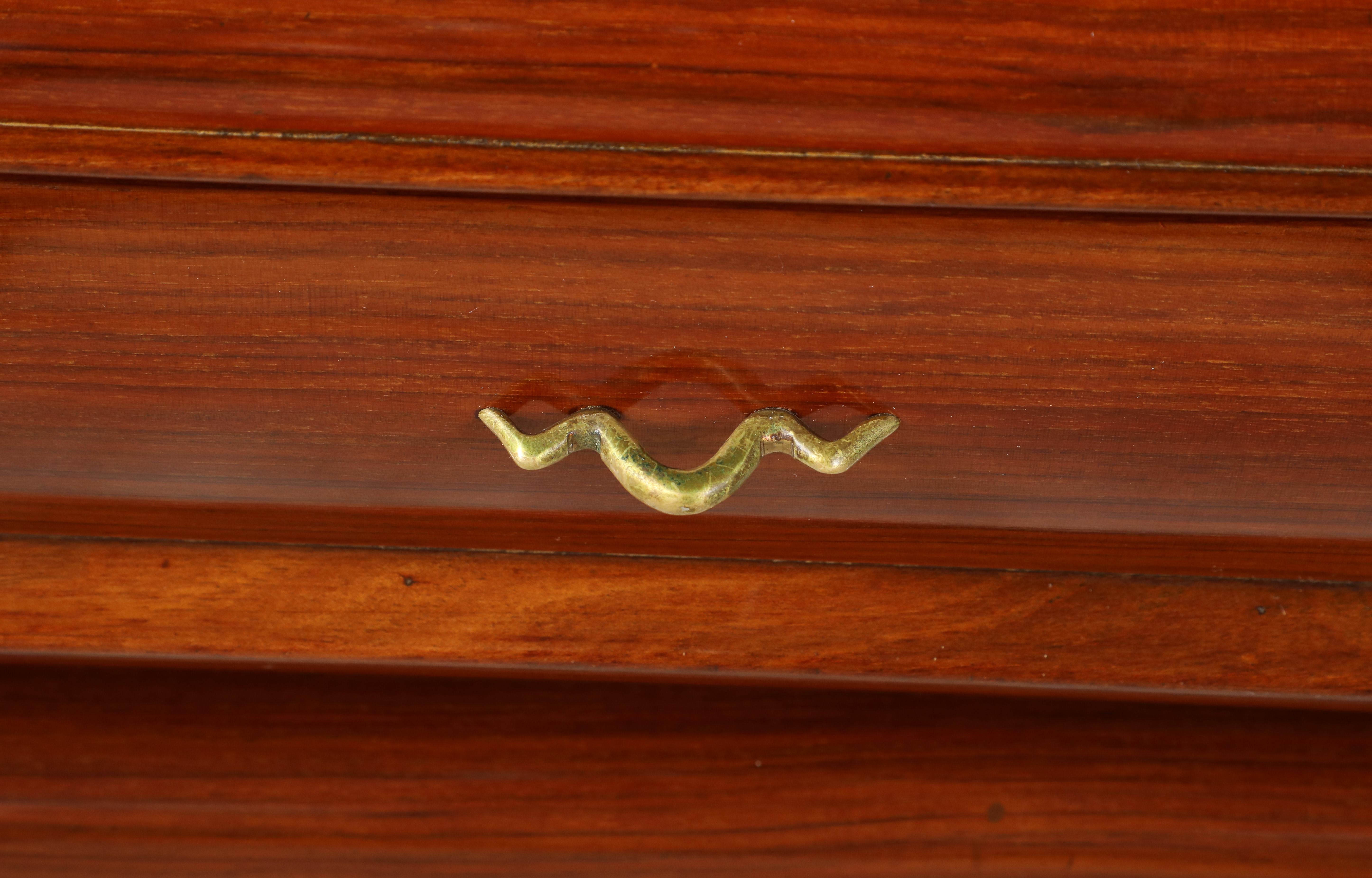 Paolo Buffa Paire de tables de chevet ou de table de nuit en acajou, Italie, vers 1950 en vente 5