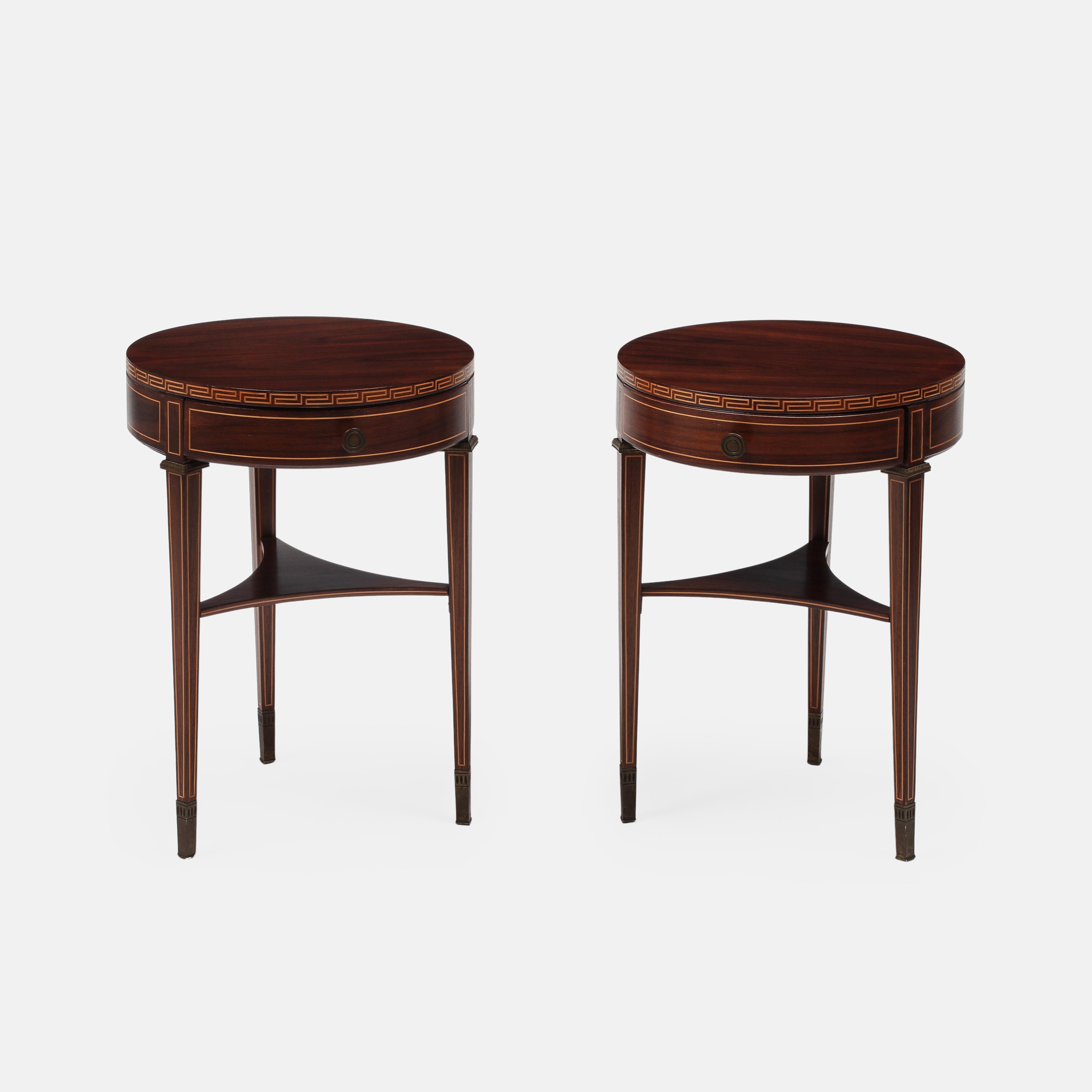 Paolo Buffa Pair of Neoclassical Rosewood Nightstands or Bedside Tables, 1940s Italiano en venta