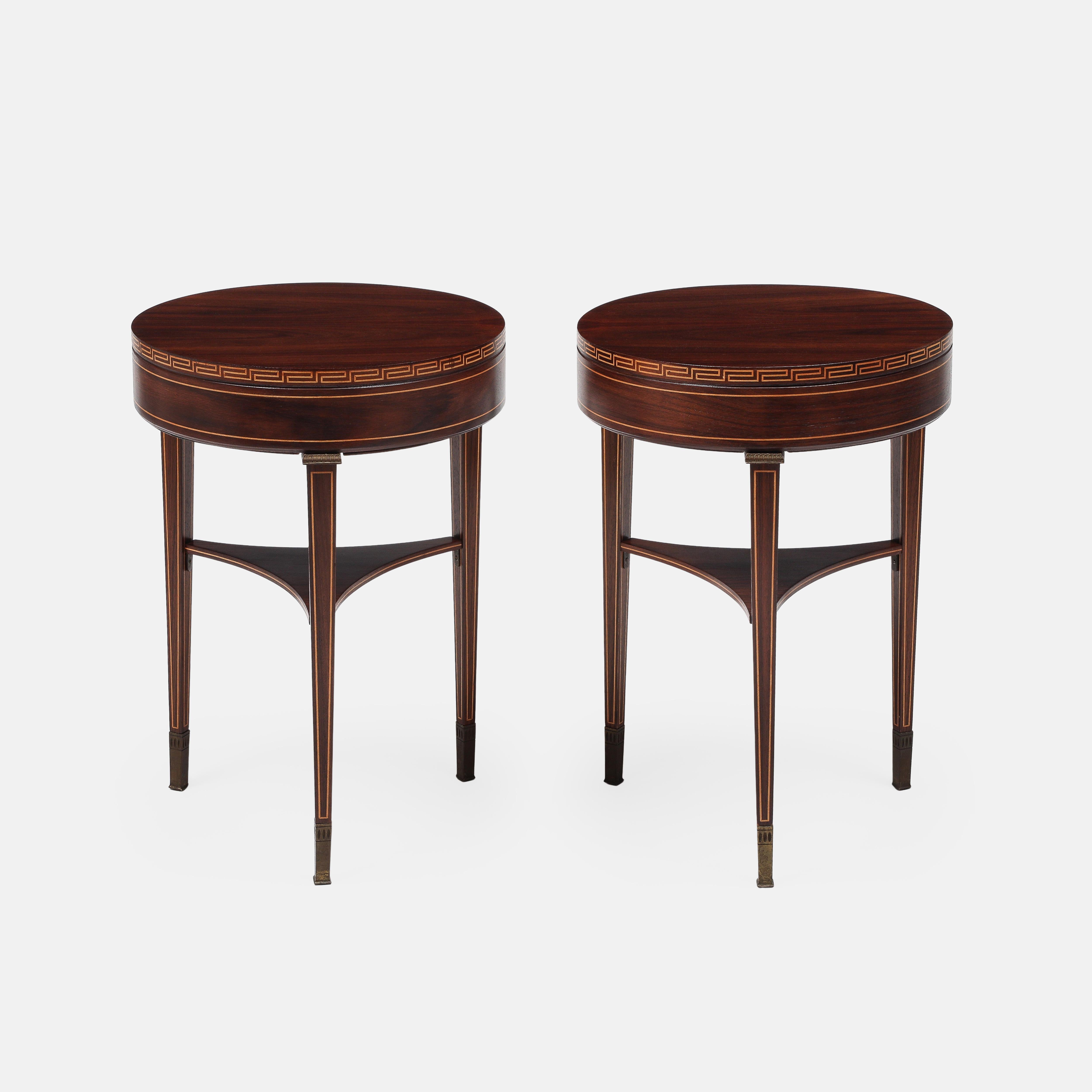 Paolo Buffa Pair of Neoclassical Rosewood Nightstands or Bedside Tables, 1940s Pulido en venta