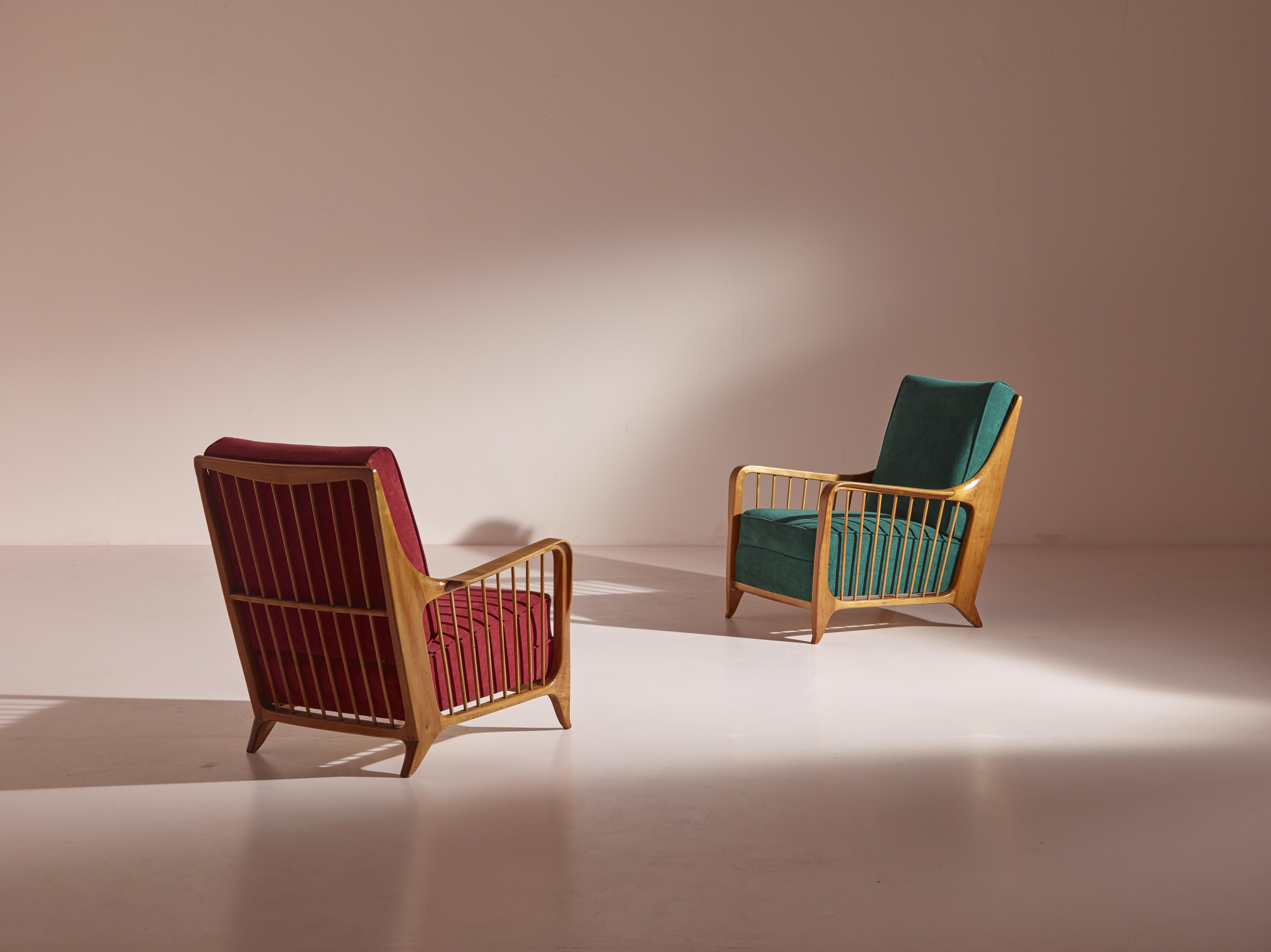 Paar Sessel aus Nussbaum und Stoff von Paolo Buffa, Modell 118/f  im Angebot 3