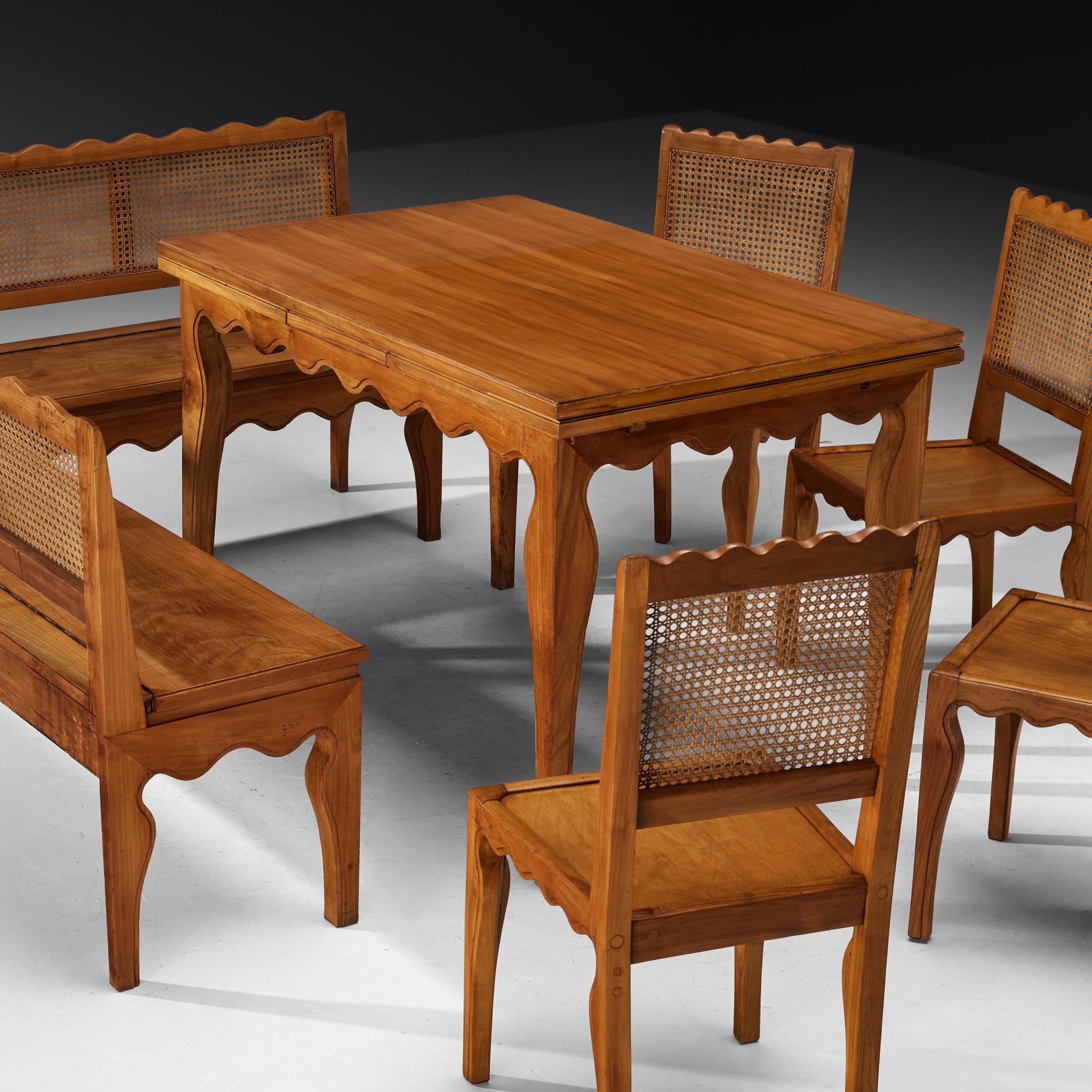 Paolo Buffa Raro Conjunto de Comedor con Mesa, Sillas y Banco de Esquina de Madera de Cerezo Caña en venta
