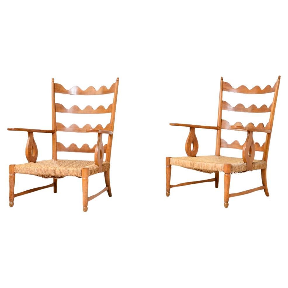 Paolo Buffa, rare paire de fauteuils cerisier avec dossier en forme de vague en vente