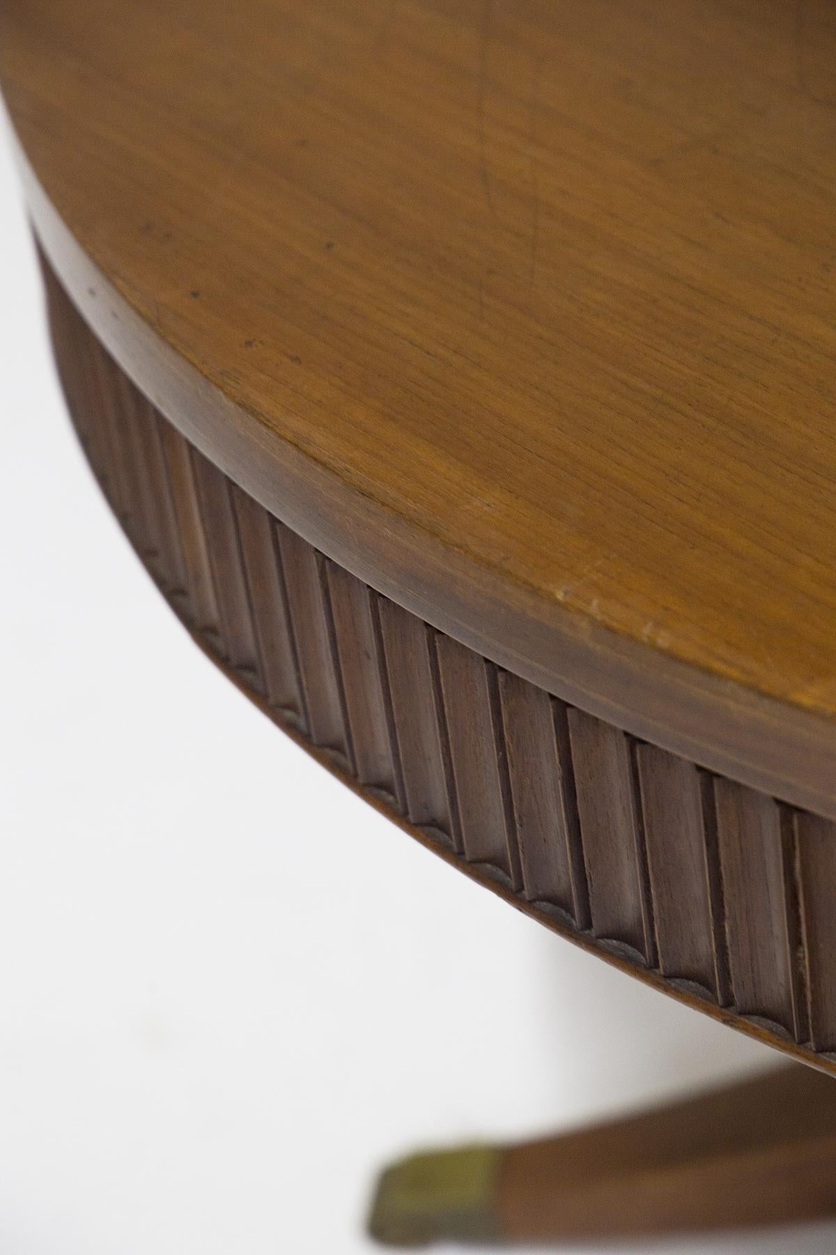 Paolo Buffa Round Wooden Table for Serafino Arrighi 2