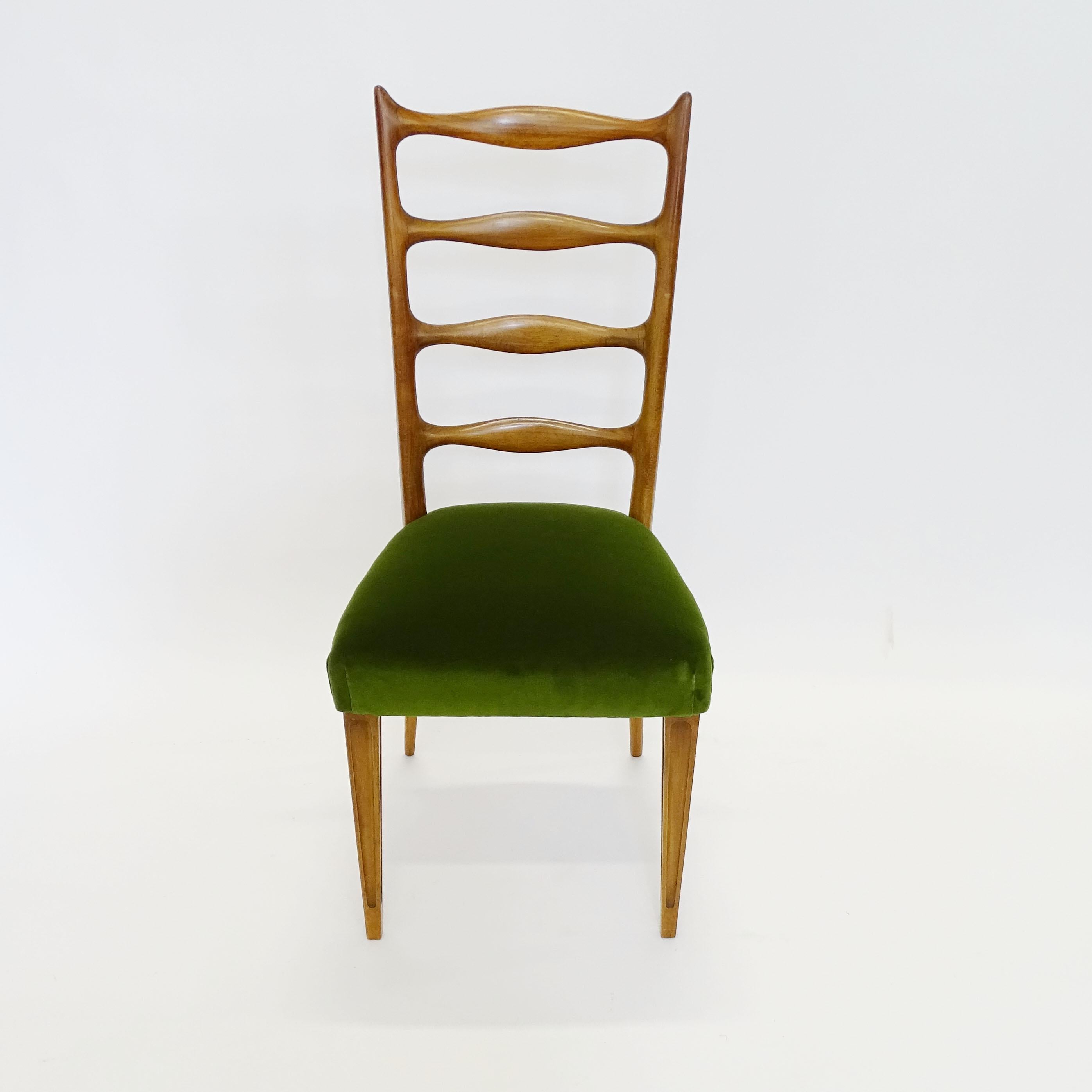 Paolo Buffa Set of Six Dining Chairs in Wood and Green Velvet, Italy 1950s In Good Condition In Milan, IT