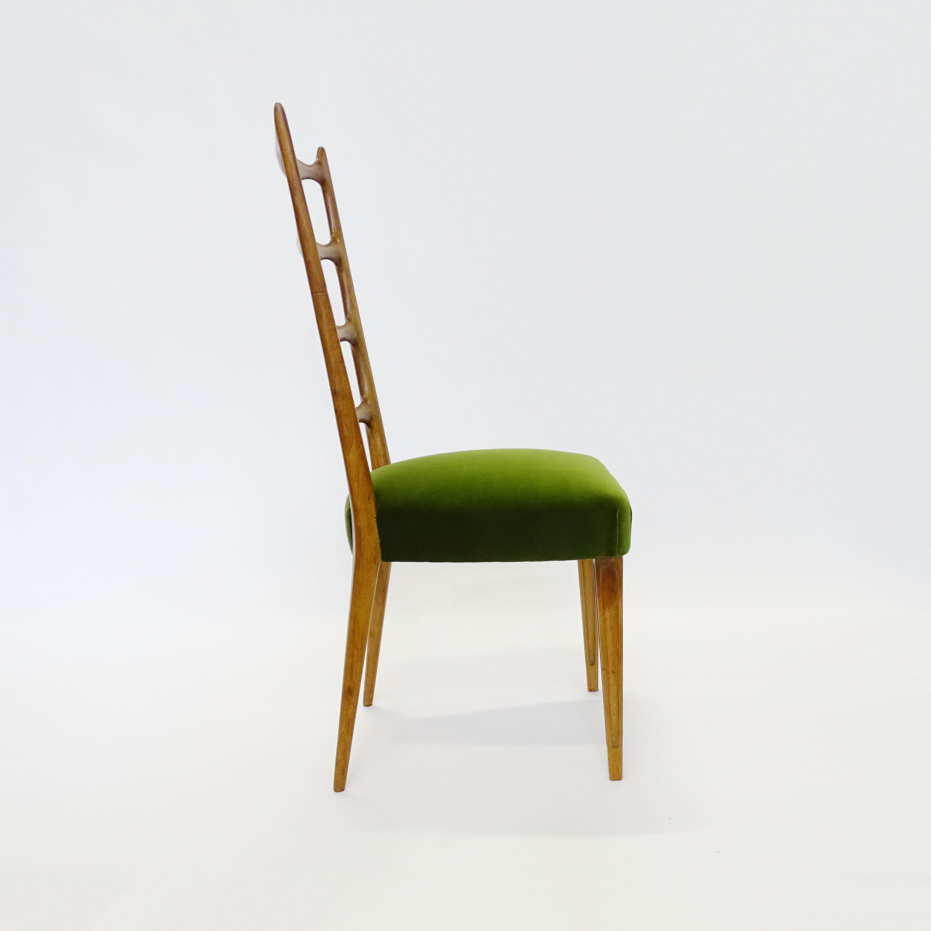 Paolo Buffa Set of Six Dining Chairs in Wood and Green Velvet, Italy 1950s 1