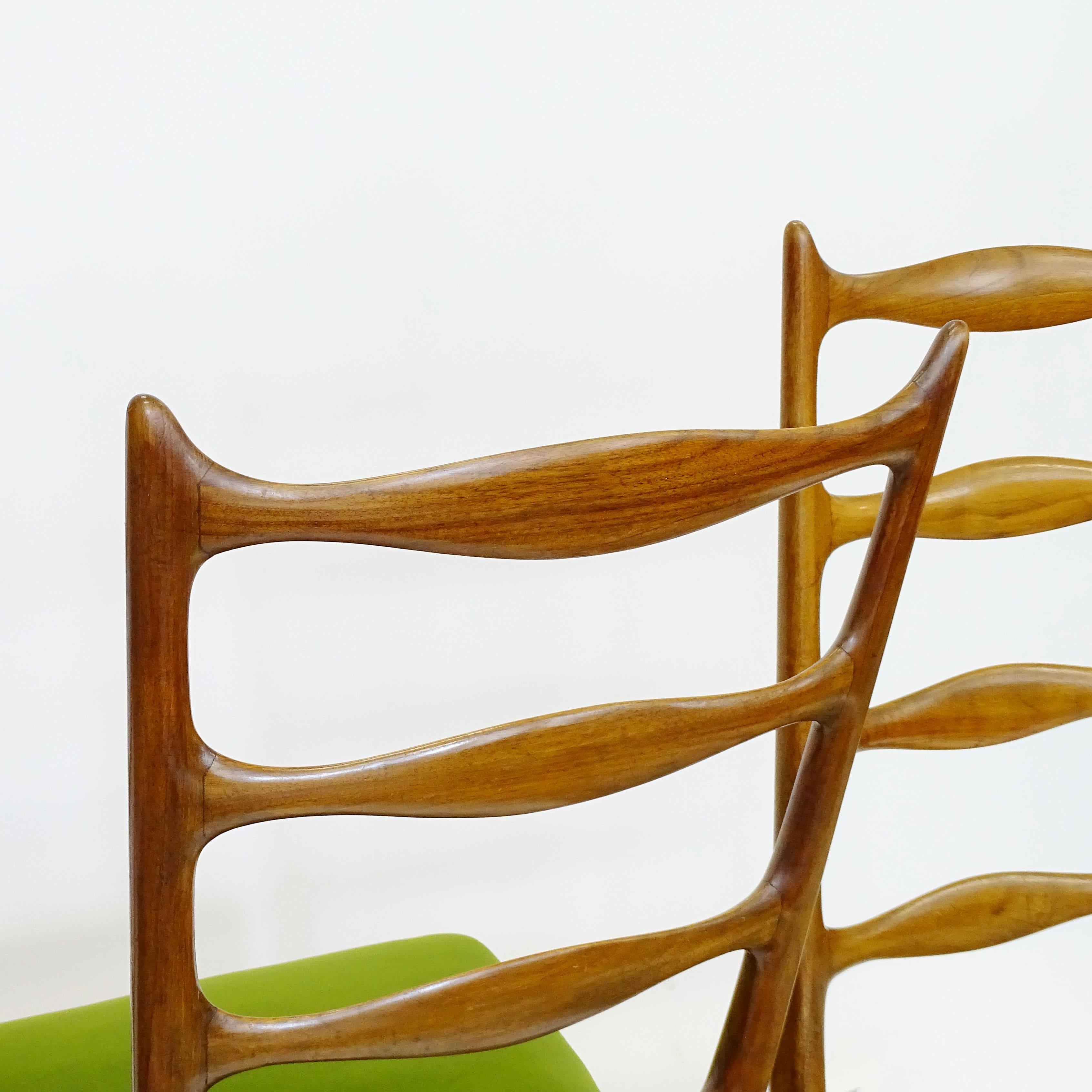 Paolo Buffa Set of Six Dining Chairs in Wood and Green Velvet, Italy 1950s 3