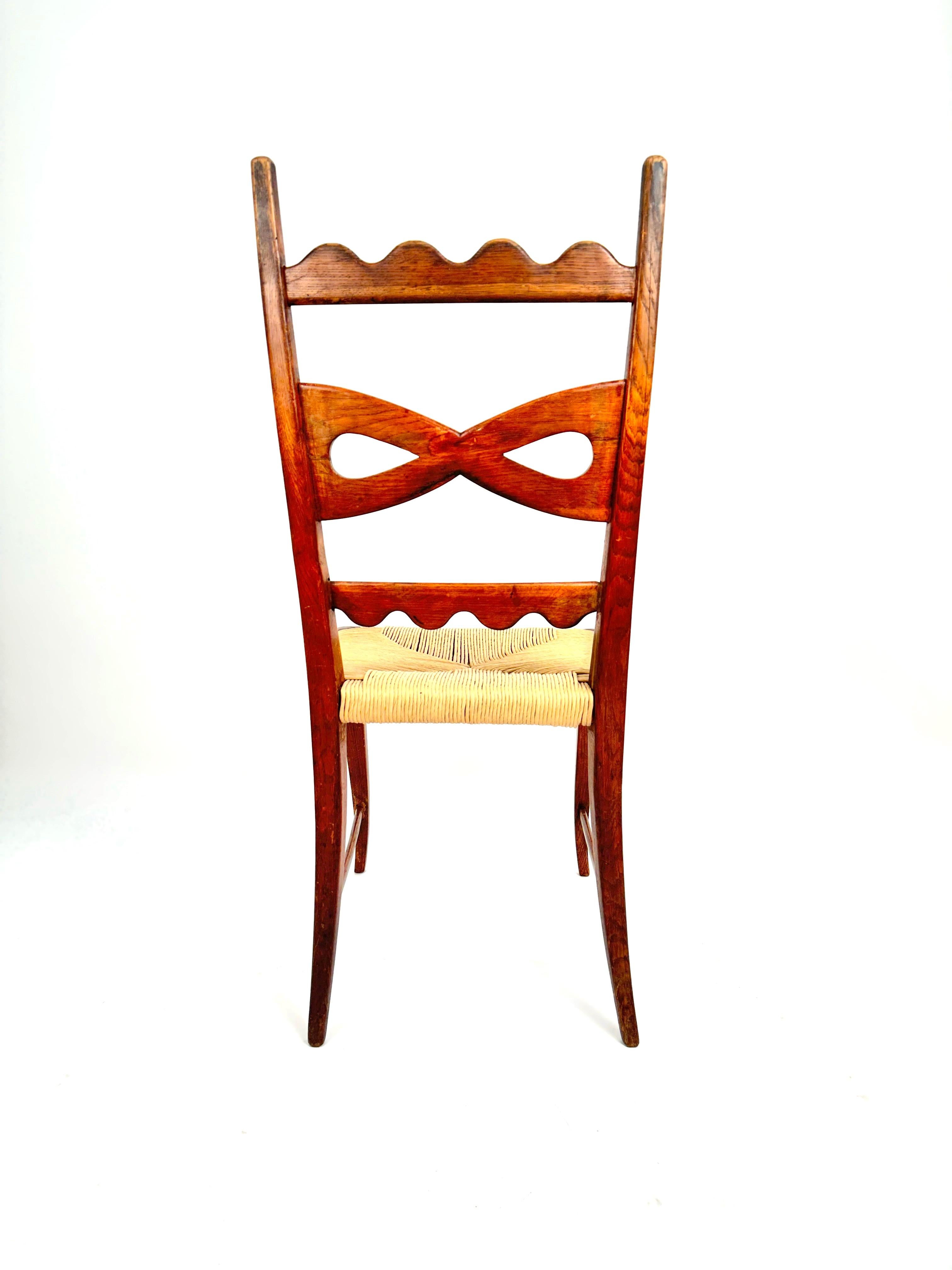 Milieu du XXe siècle Paolo Buffa Set de six pièces Chêne du milieu du siècle  et chaises de salle à manger en jonc.1940s. en vente