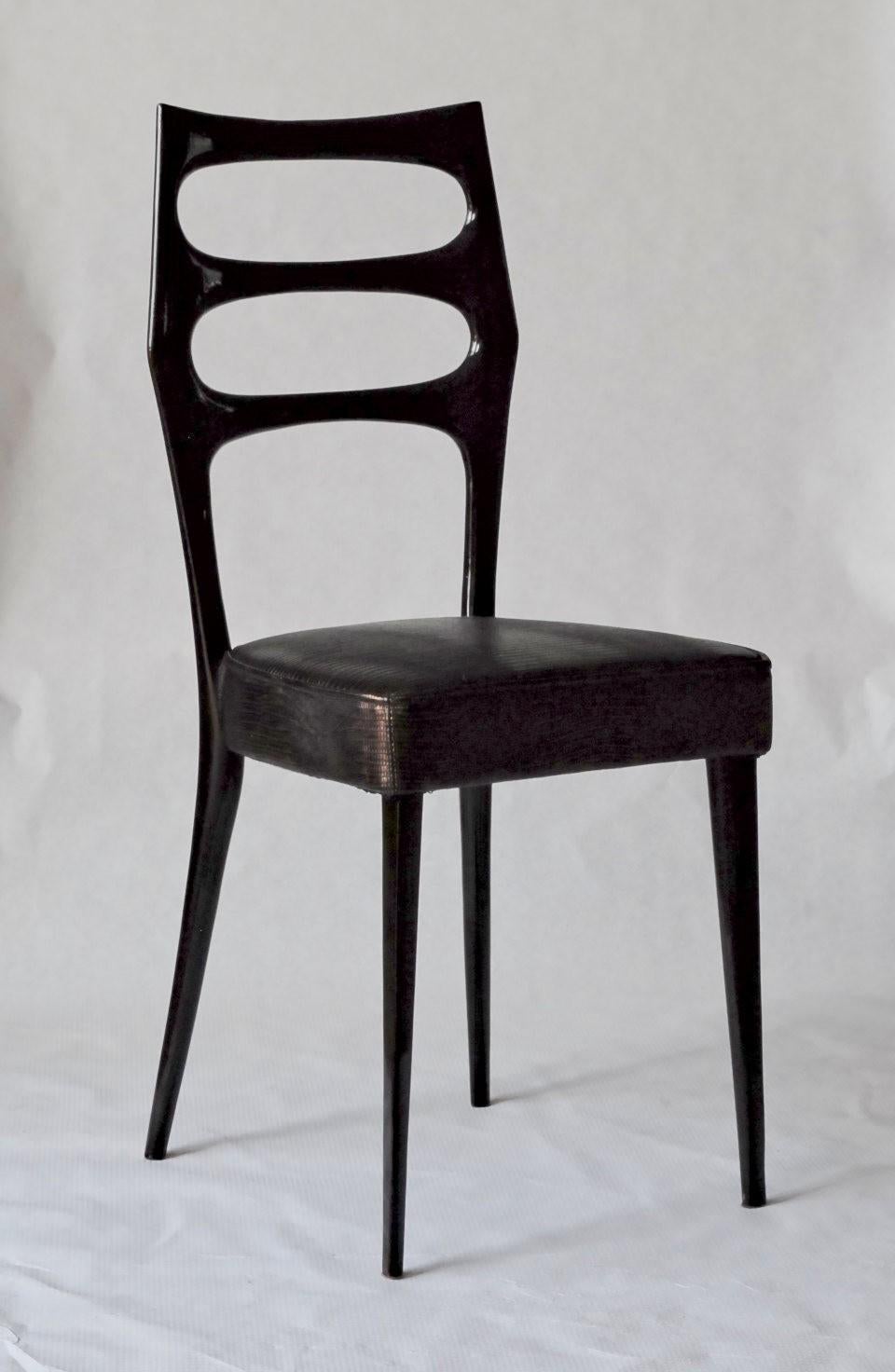 Paolo Buffa Six Sculptural Dining Chairs Fully Restored, Glossy, Cavalli leather 2