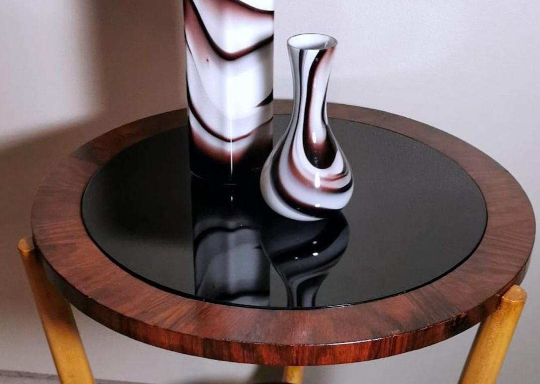 Table basse ronde Art déco italienne de style Paolo Buffa avec verre foncé. en vente 4