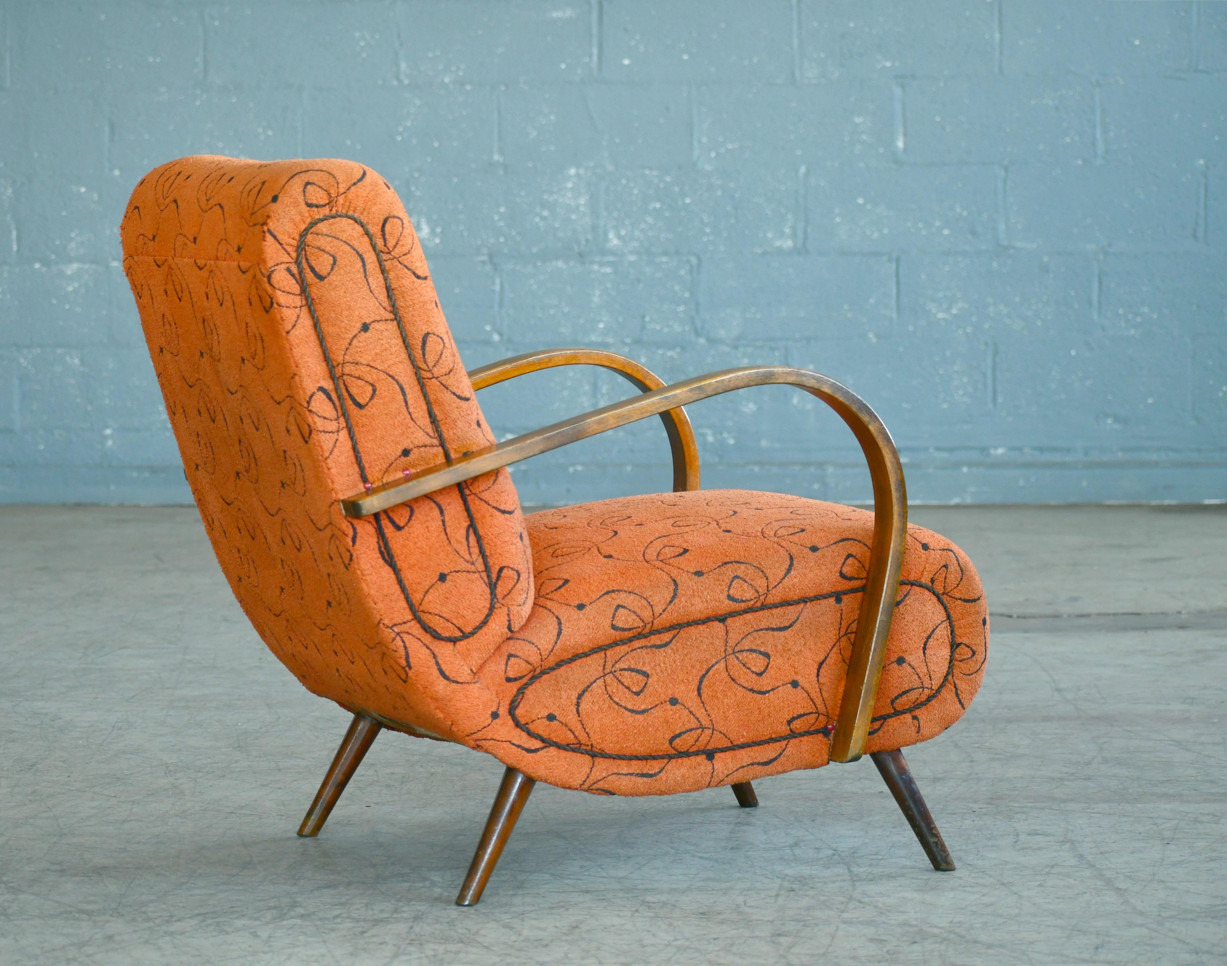 Paolo Buffa Style Midcentury Italian Lounge Chair In Good Condition In Bridgeport, CT
