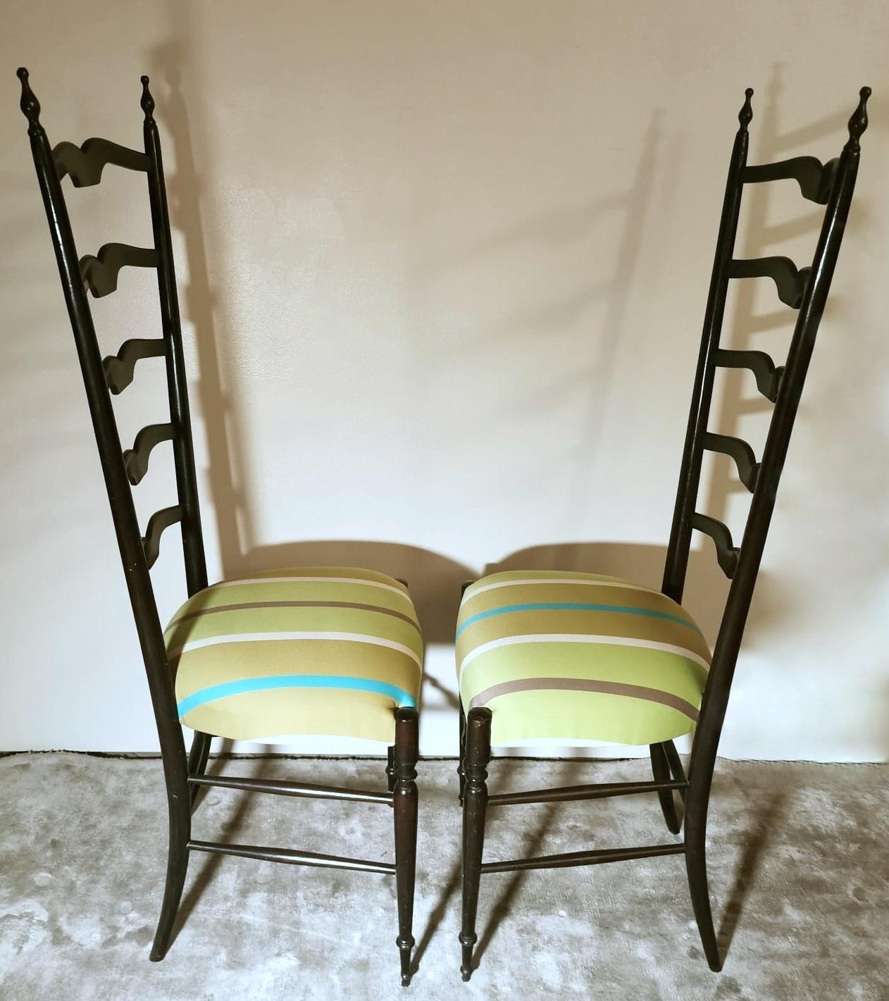 Paolo Buffa Style Pair of Chiavari Chairs in Italian Wood with High Backrest In Good Condition For Sale In Prato, Tuscany
