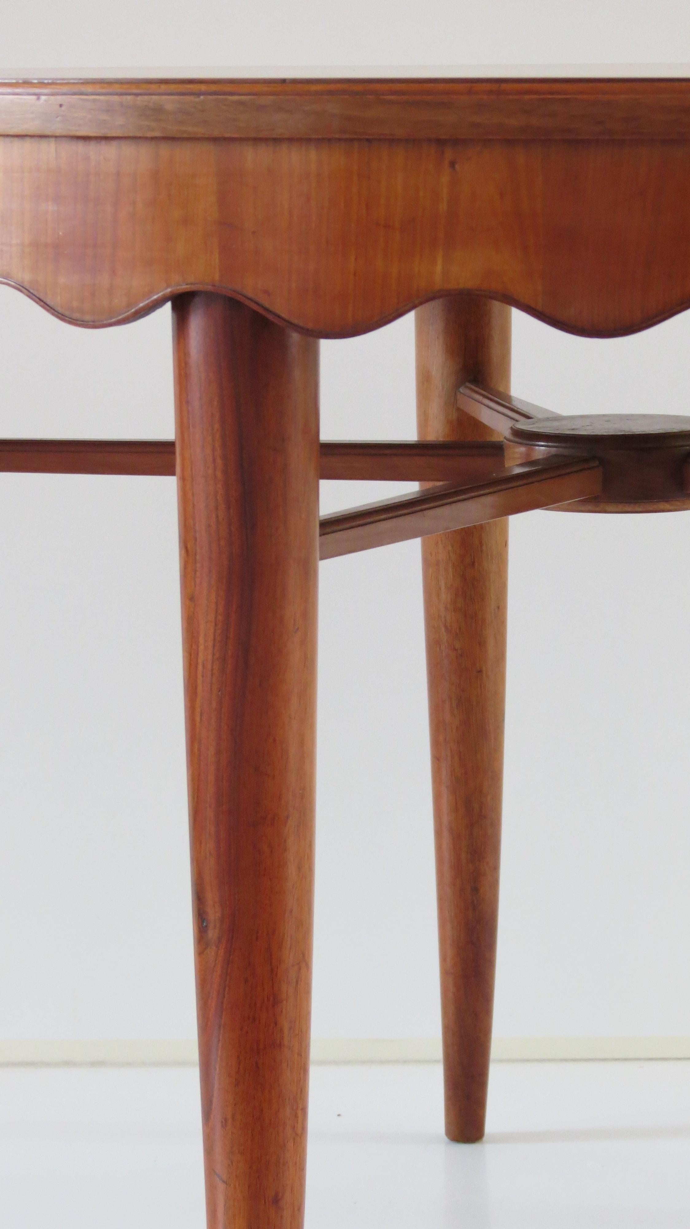 Paolo Buffa Unique Round Dining Table Cherrywood, 1950 4