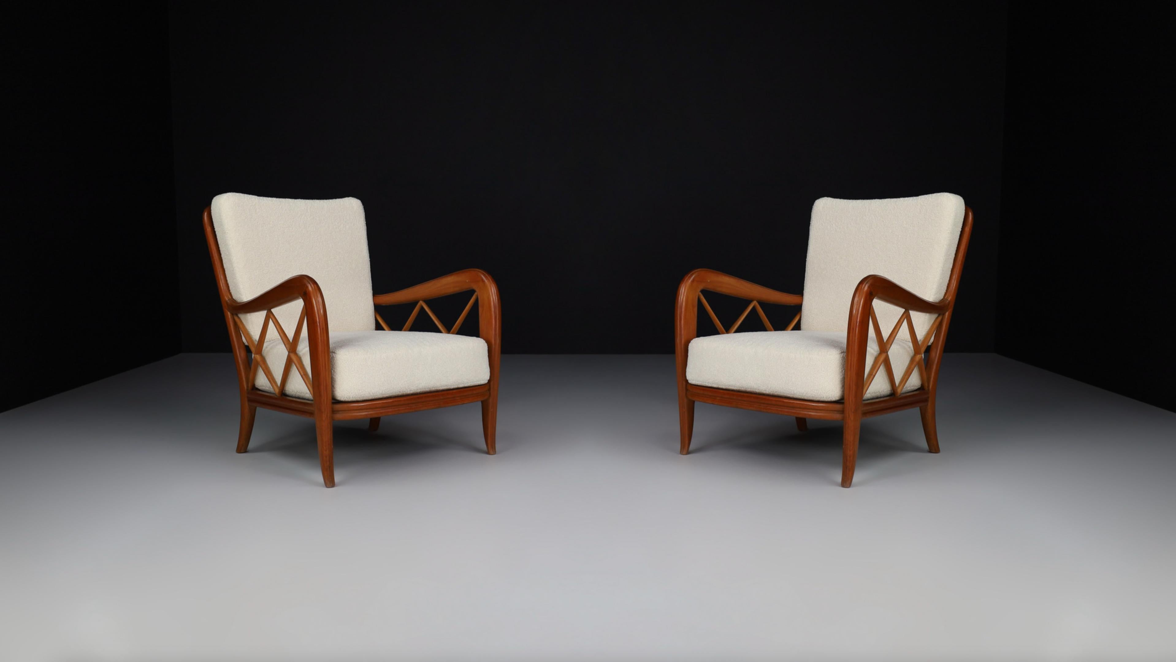 Paolo Buffa walnut and teddy fabric armchairs, Italy 1950s 

Italian pair of four lounge chairs made of hand-carved  walnut and re-upholstered teddy fabric designed by Paolo Buffa in Italy 1950s. These four armchairs would be an eye-catching