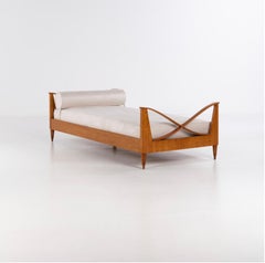 Paolo Buffa, Walnut Daybed, Italy 1940s