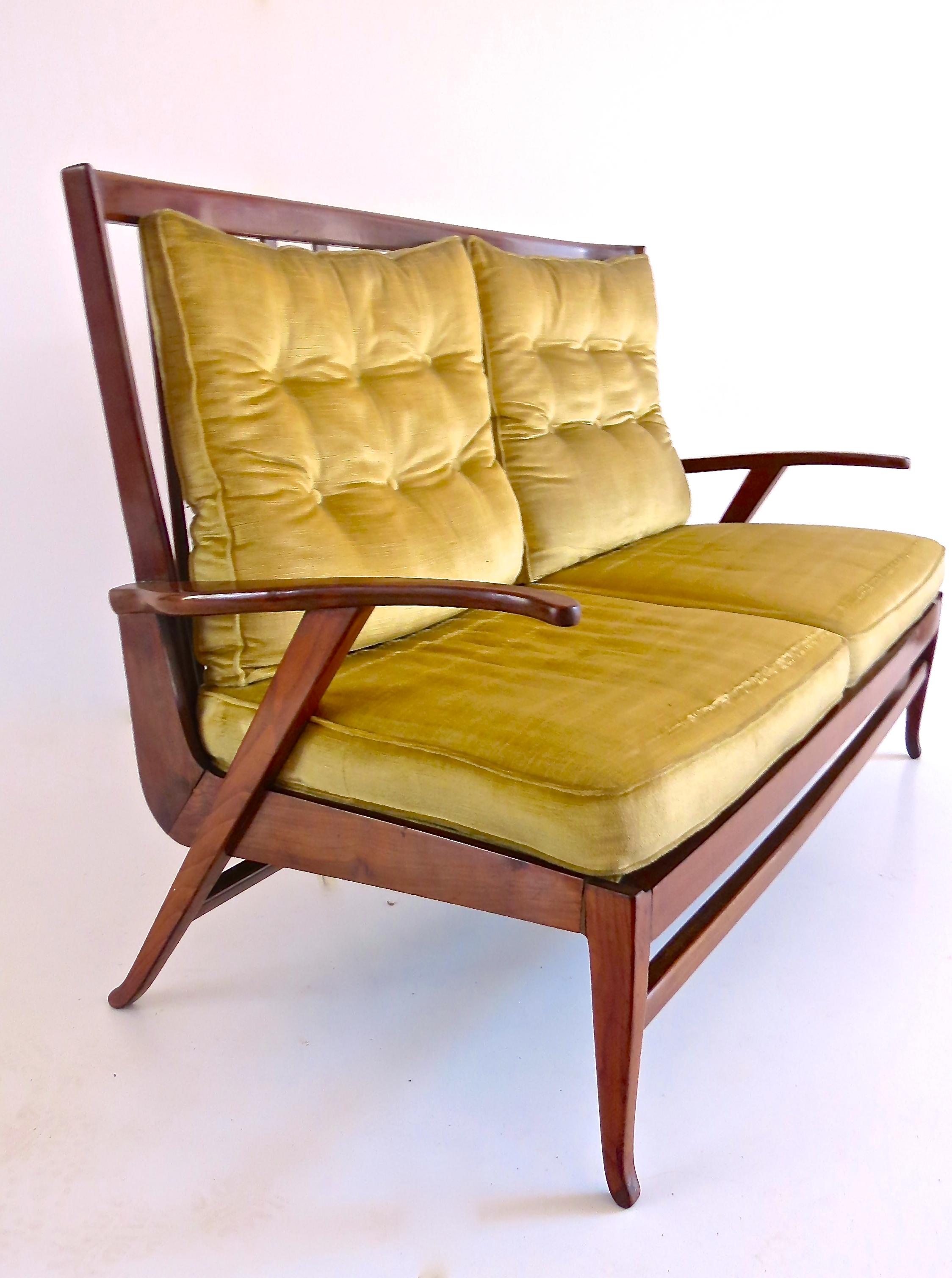 Mid-Century Modern Paolo Buffa Walnut Sofa, 1950 For Sale