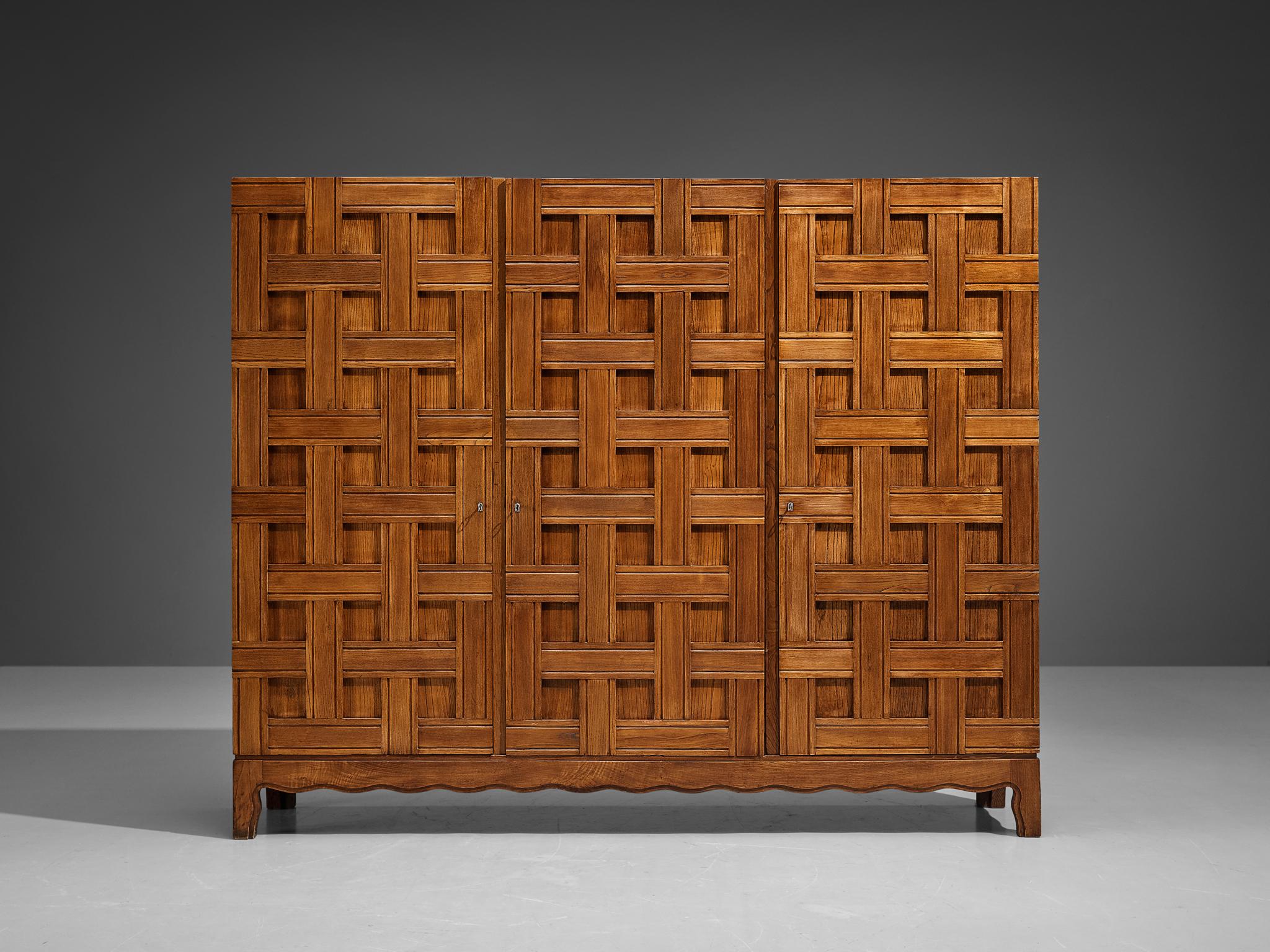 Mid-Century Modern Paolo Buffa Large Highboard in Chestnut For Sale