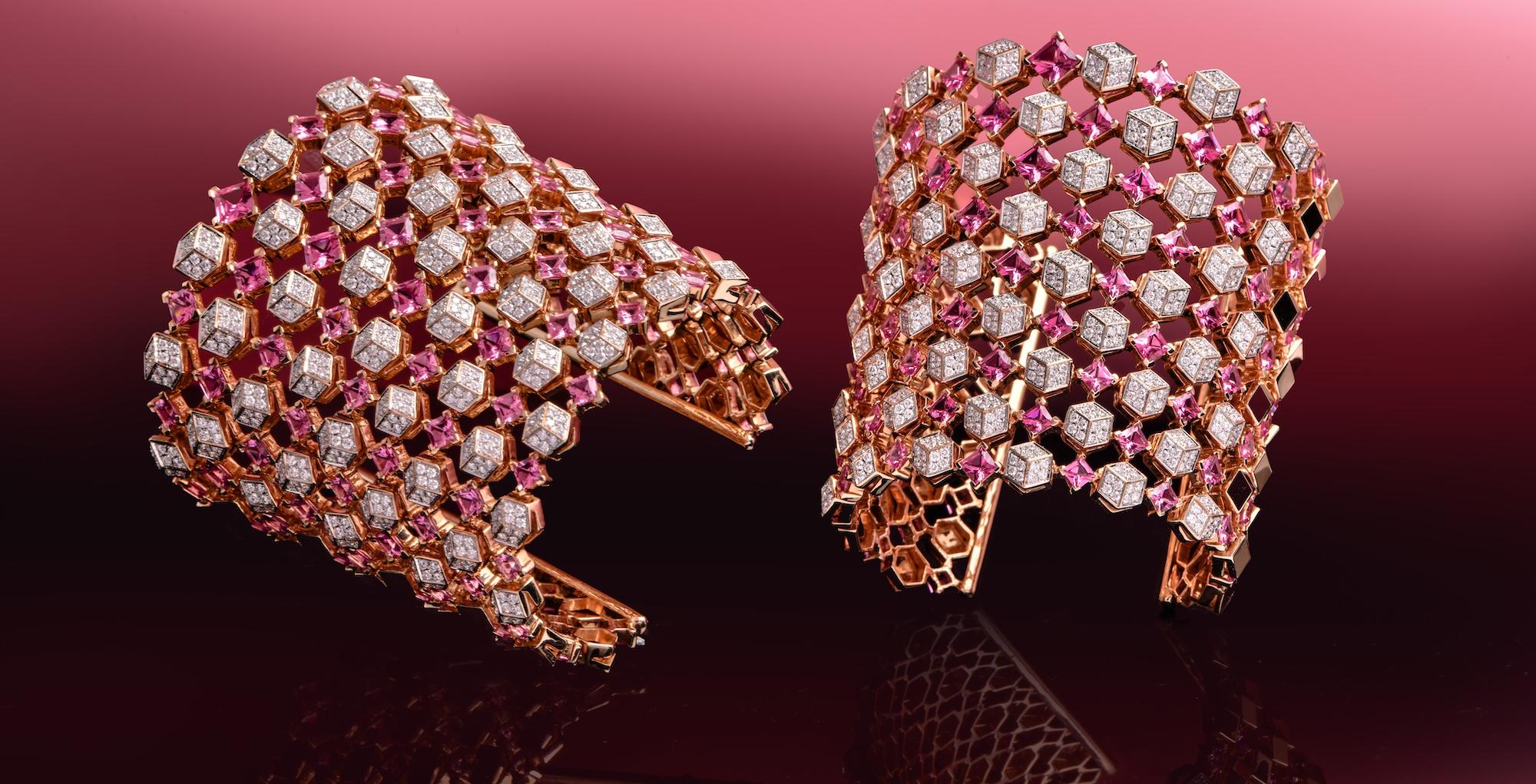 Moderne Paolo Costagli, manchette large en or rose 18 carats avec saphir rose et diamants en vente