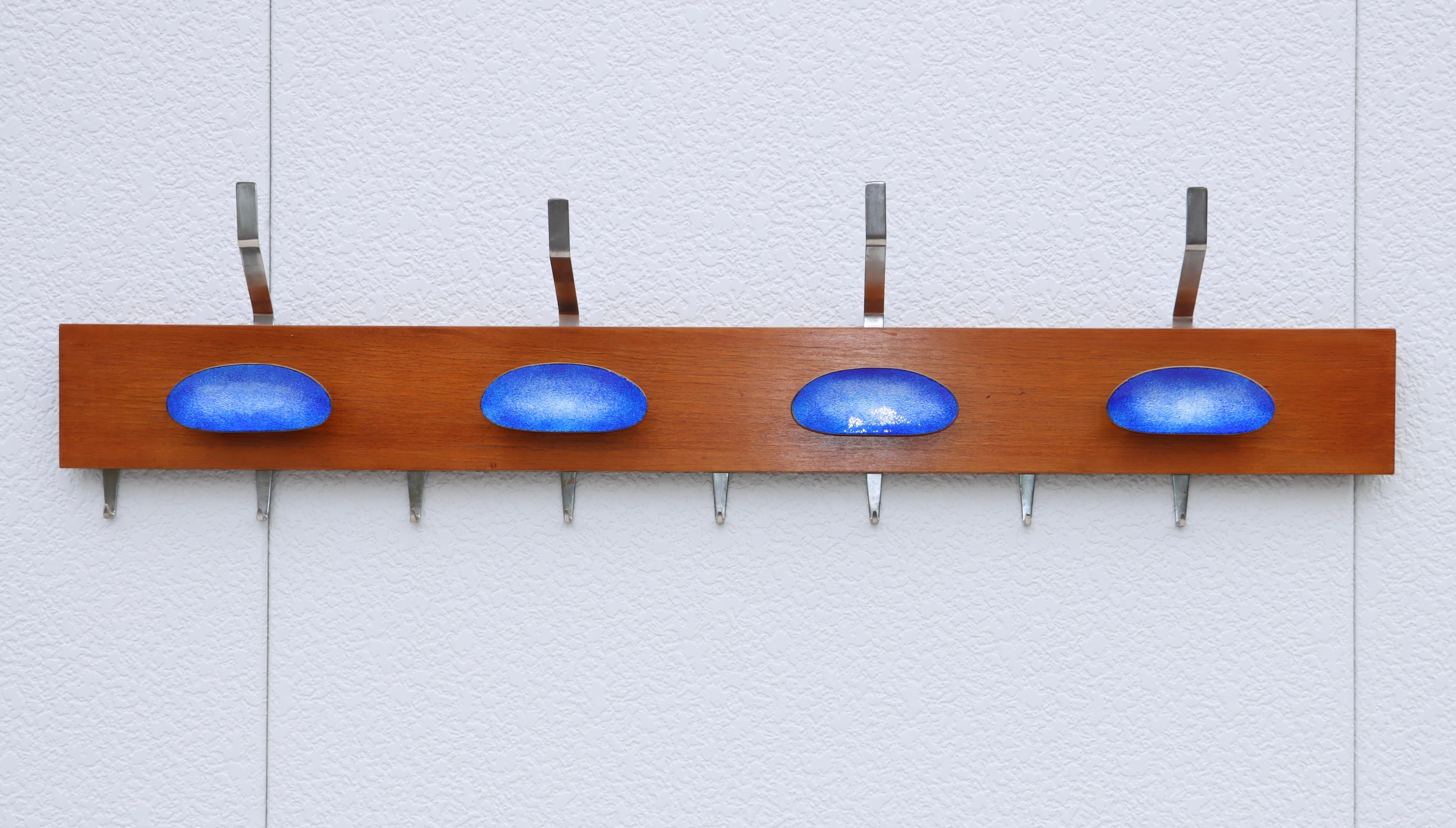 20th Century Paolo De Poli Attributed Enamel and Walnut Wall Mounted Coat Rack For Sale