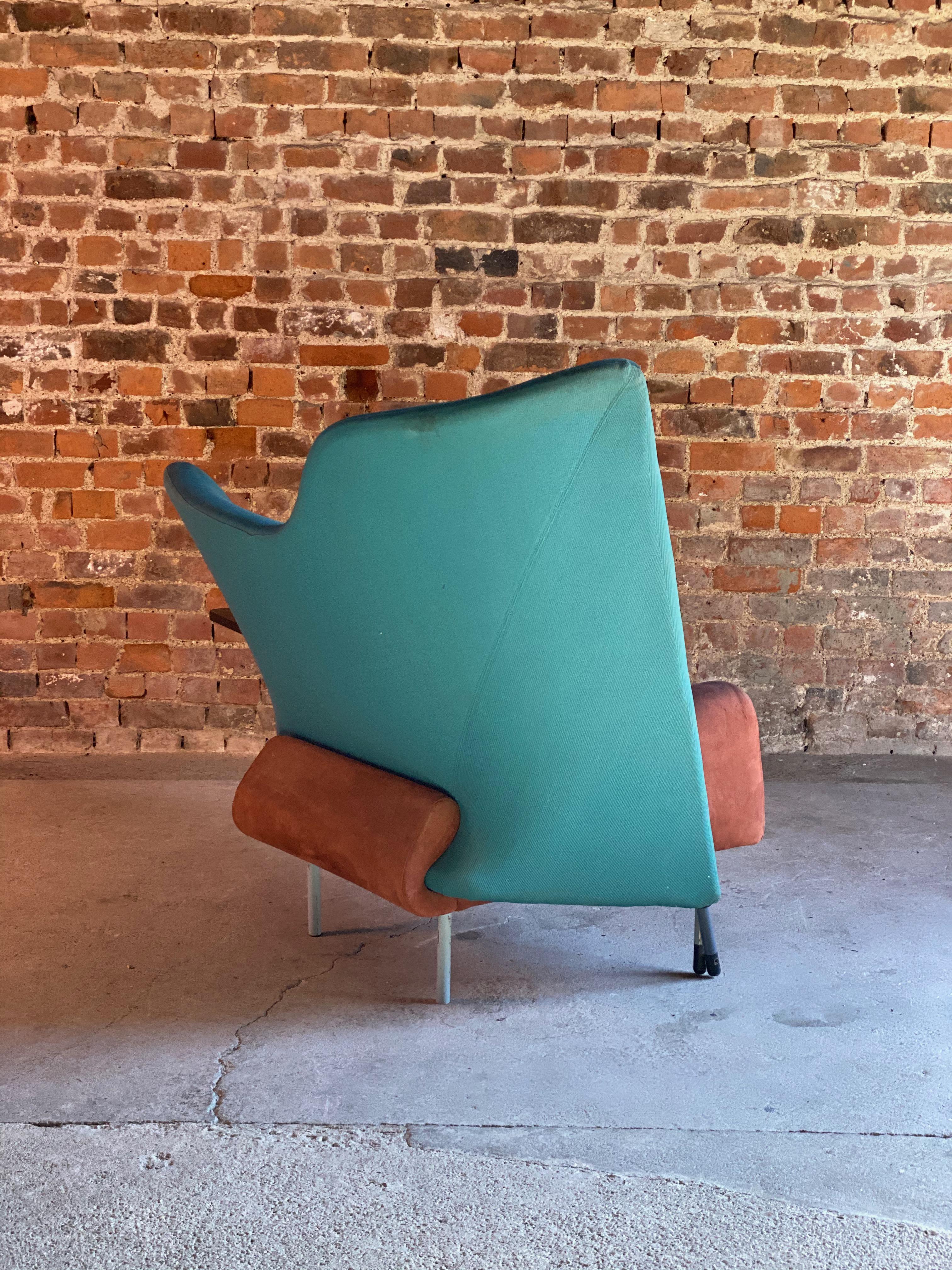 Paolo Deganello Torso 654 Lounge Chair by Cassina, circa 1982 3