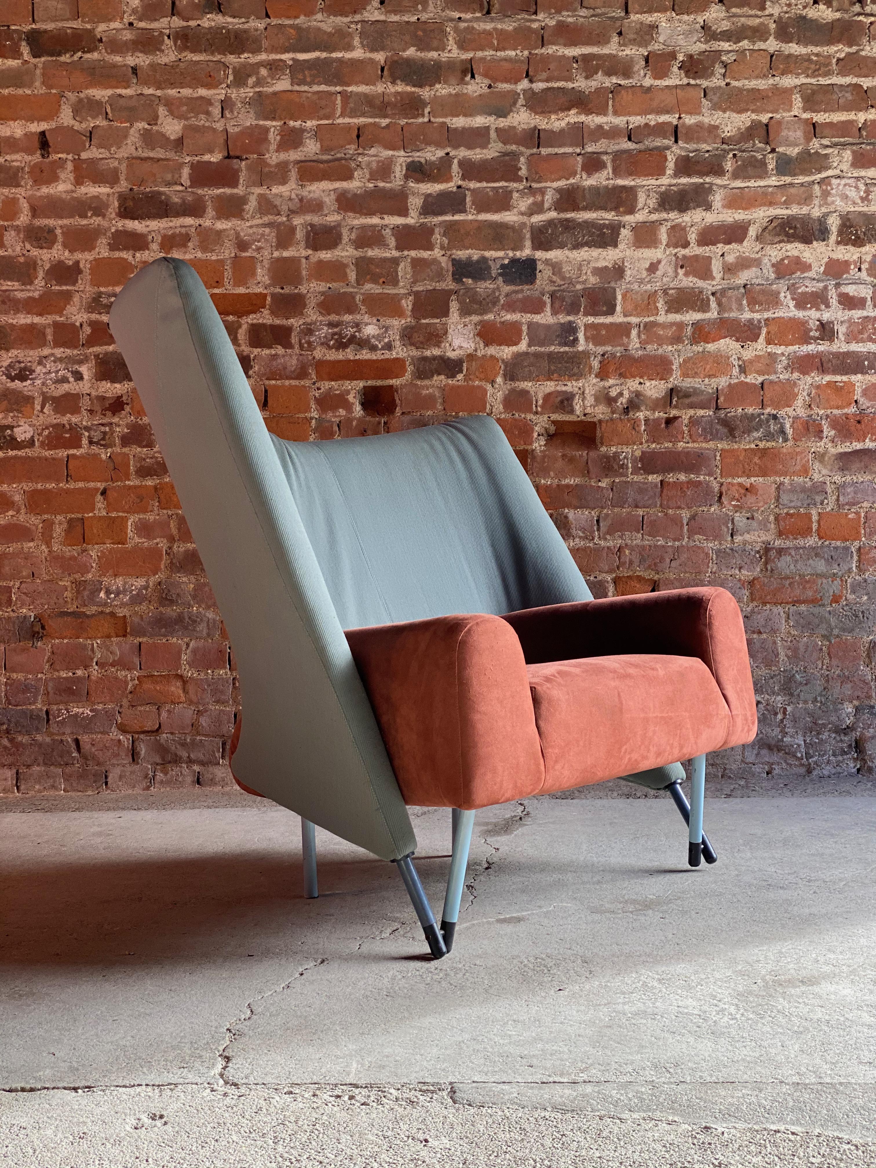 Modern Paolo Deganello Torso 654 Lounge Chair by Cassina, circa 1982
