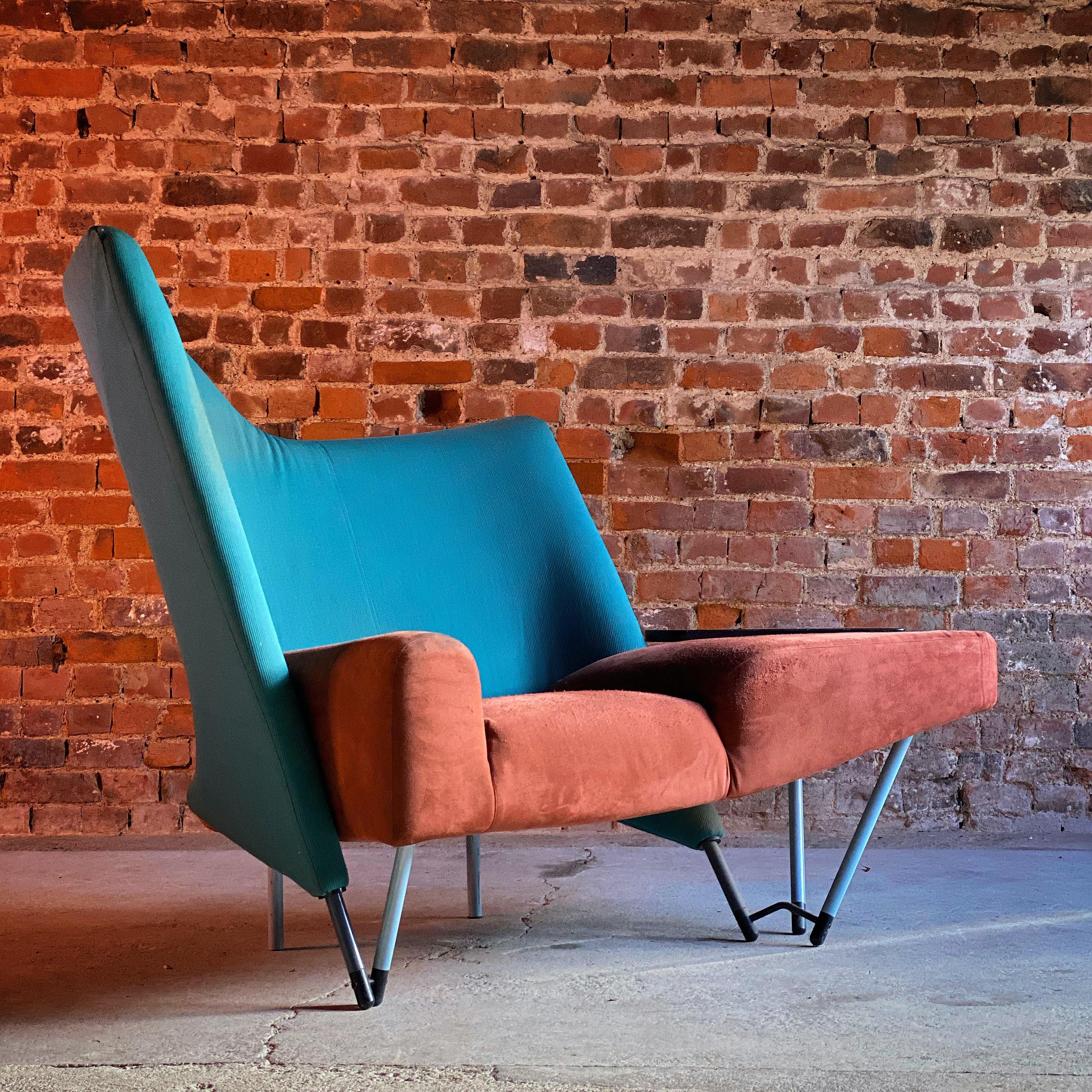 Modern Paolo Deganello Torso 654 Lounge Chair by Cassina, circa 1982