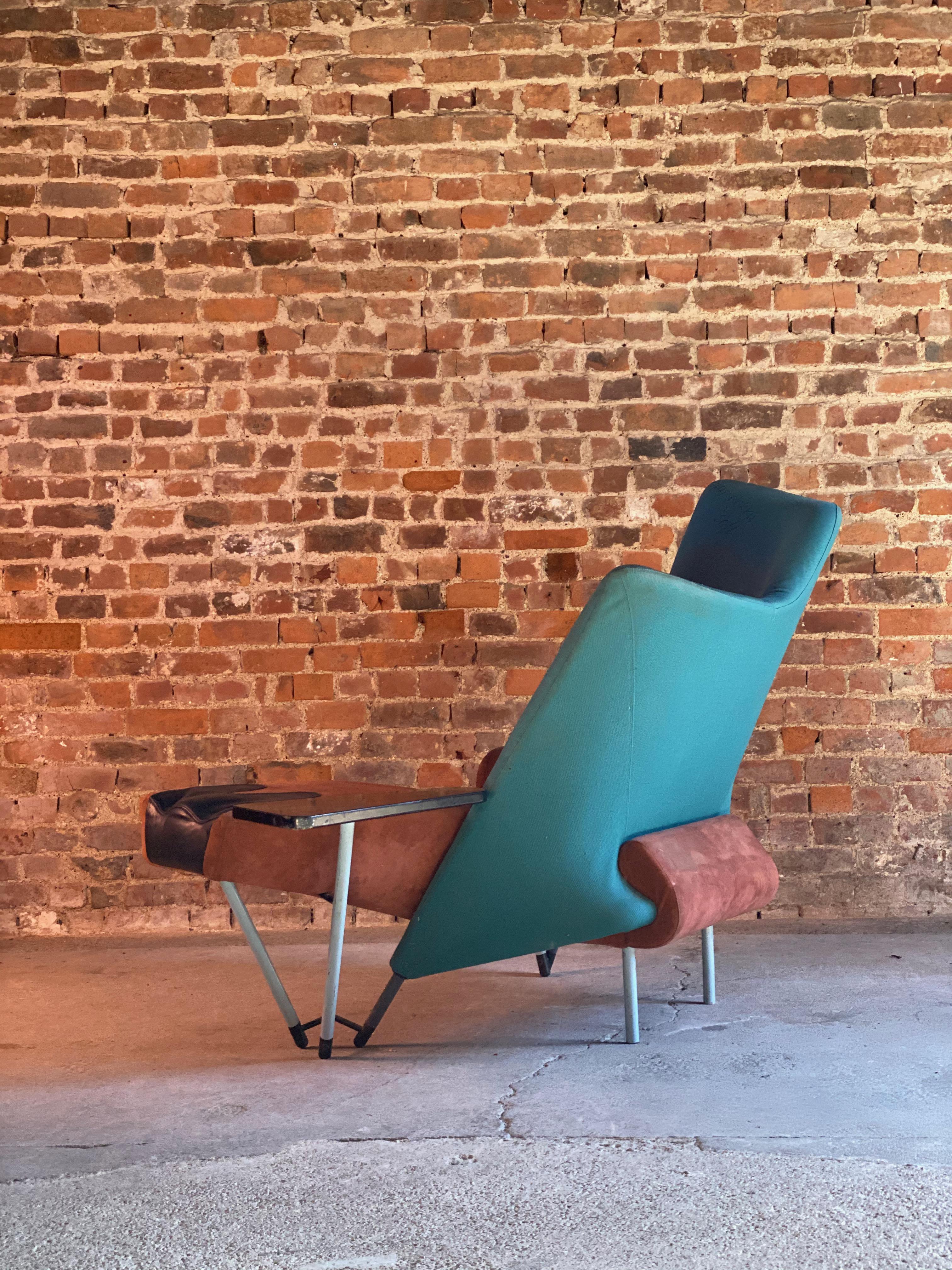 Paolo Deganello Torso 654 Lounge Chair by Cassina, circa 1982 1