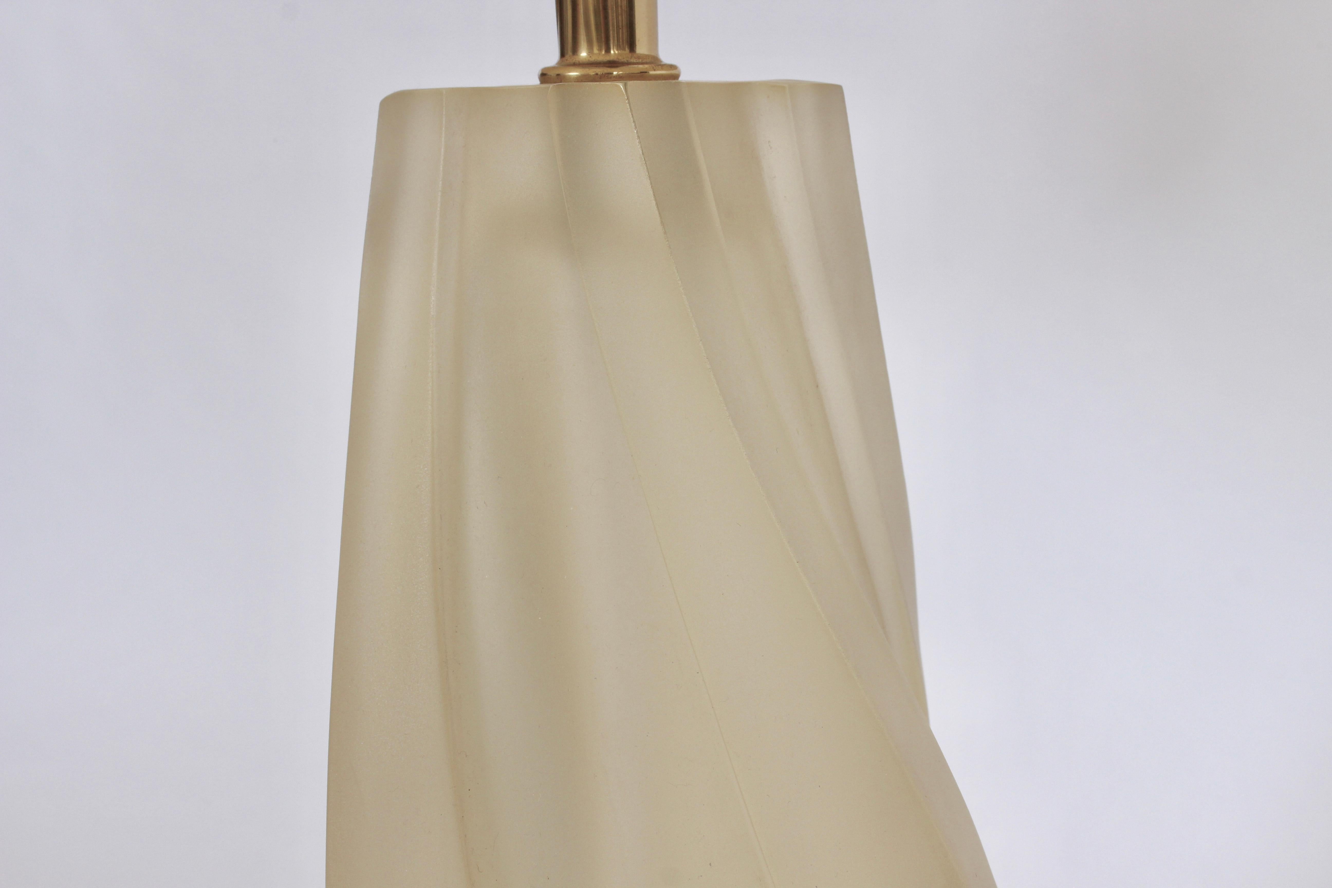 Italian Paolo Gucci Organic Modern Translucent Cream Cast Resin Table Lamp, 1970's For Sale