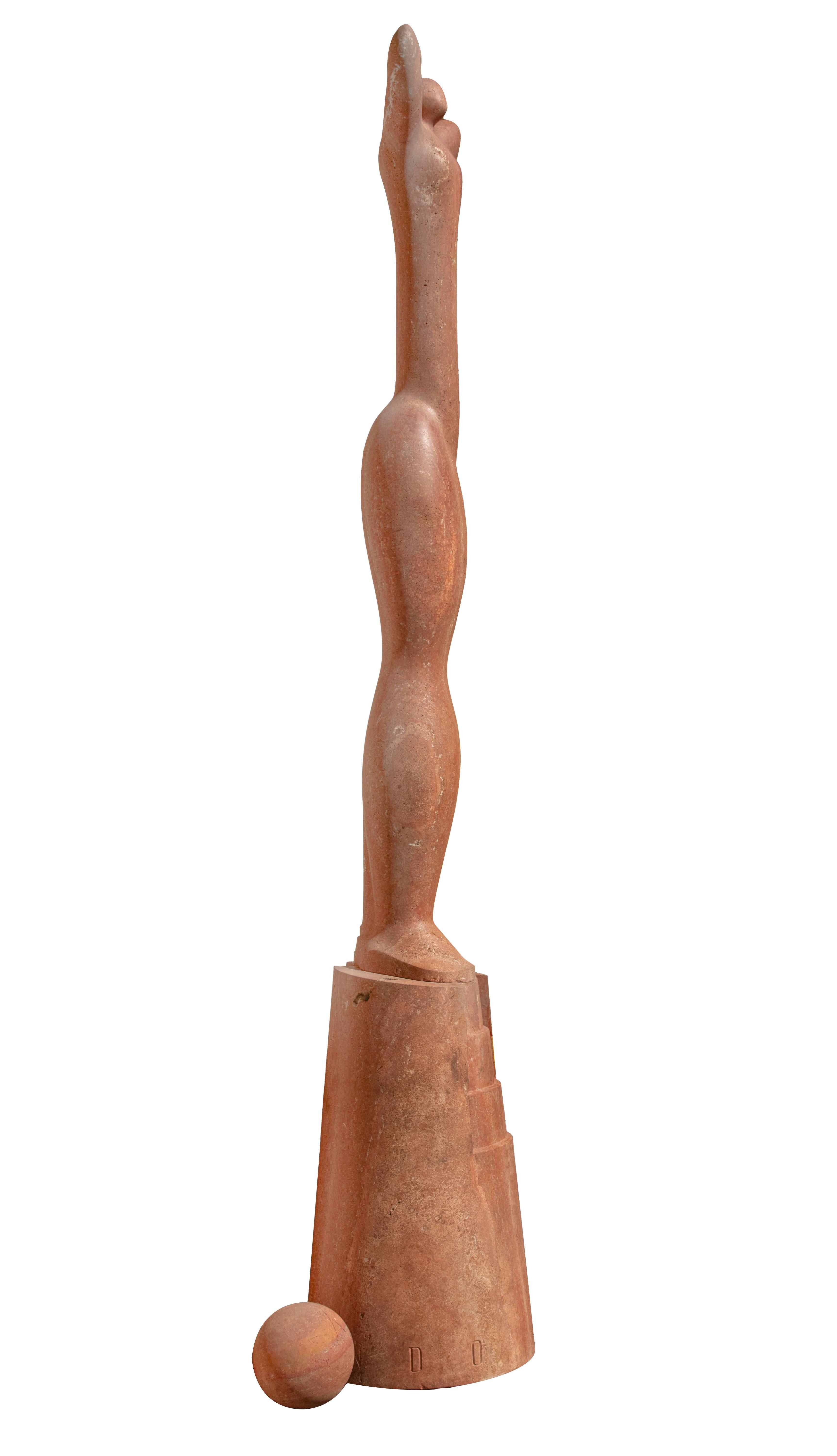 Donna di marmo rosso - Scultura di Paolo Guiotto - Anni '70 in vendita 2
