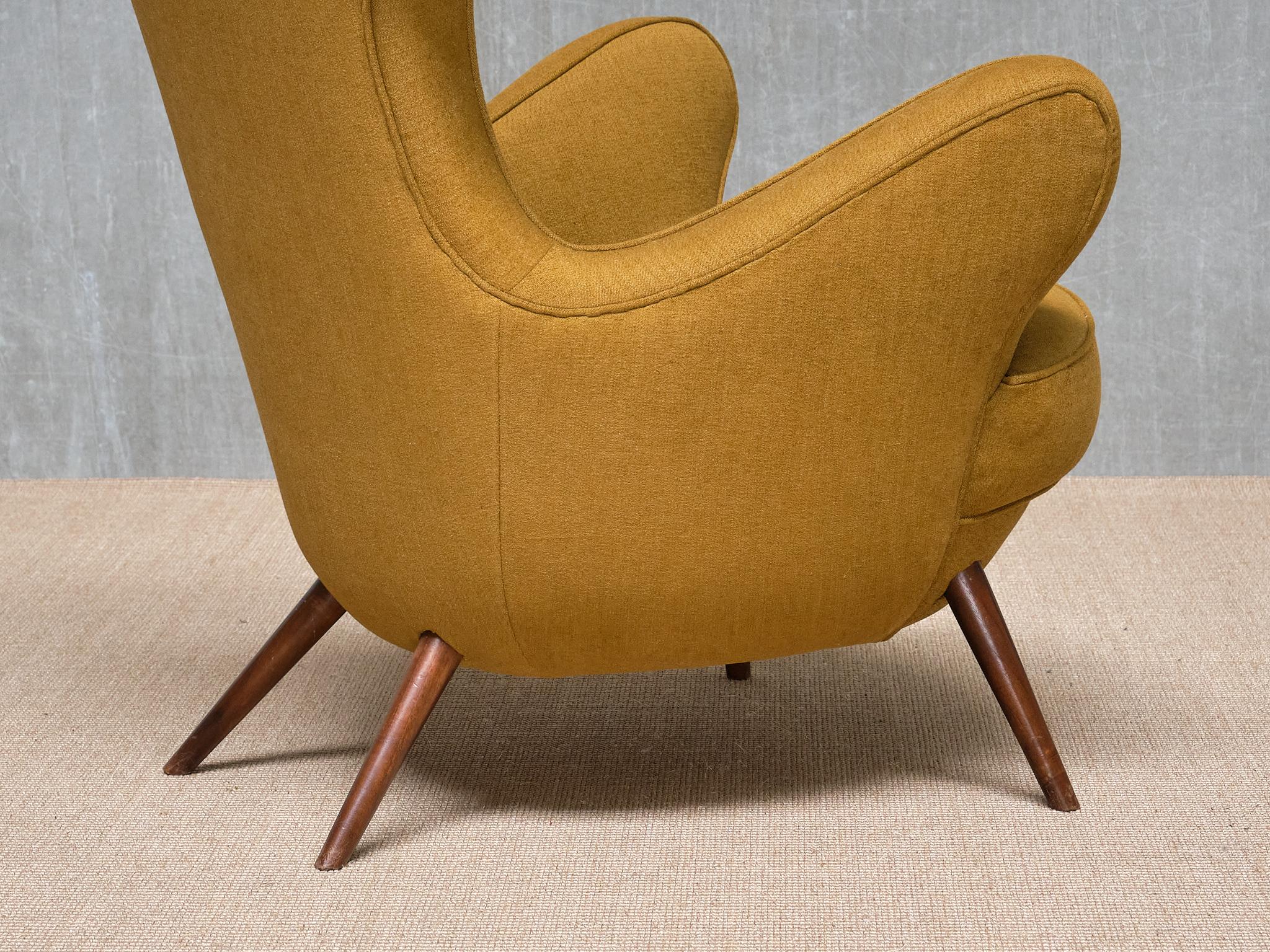 Paolo Malchiodi Wingback Chair in Yellow Ochre Fabric and Walnut, Italy, 1940s For Sale 5