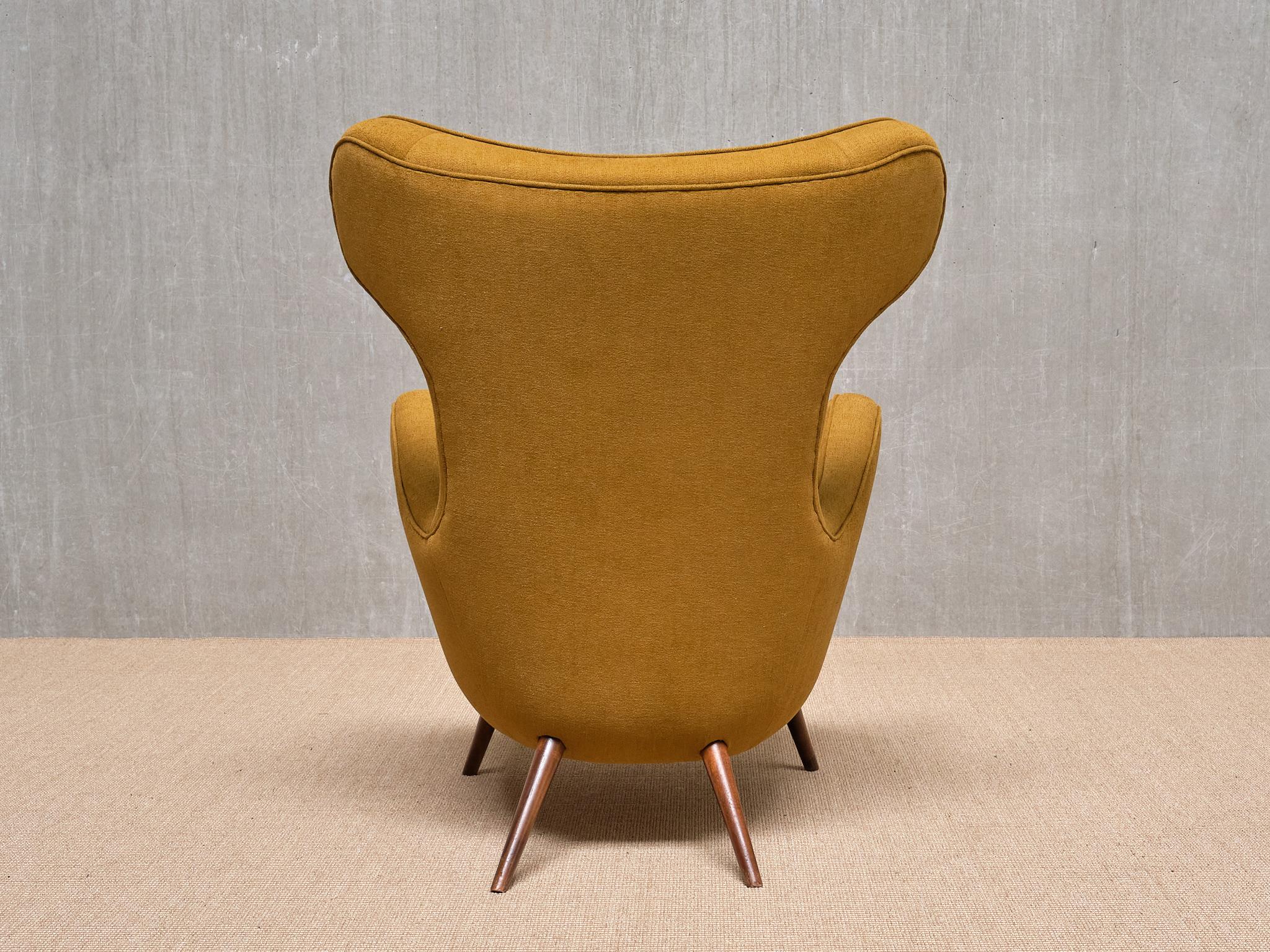 Paolo Malchiodi Wingback Chair in Yellow Ochre Fabric and Walnut, Italy, 1940s For Sale 6
